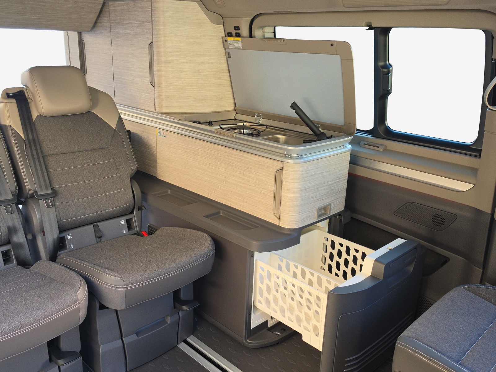 VW California 2.0 TDI Beach Ocean-image-12