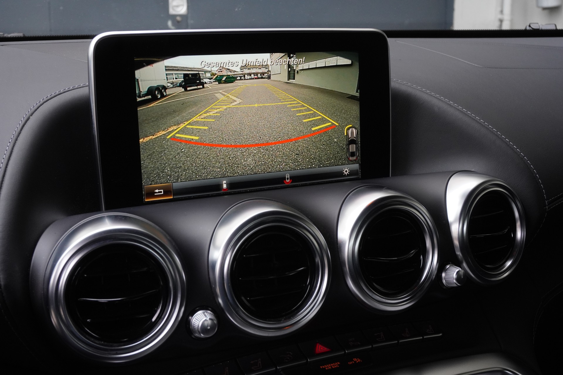 MERCEDES-BENZ AMG GT C Roadster Speedshift DCT-image-13