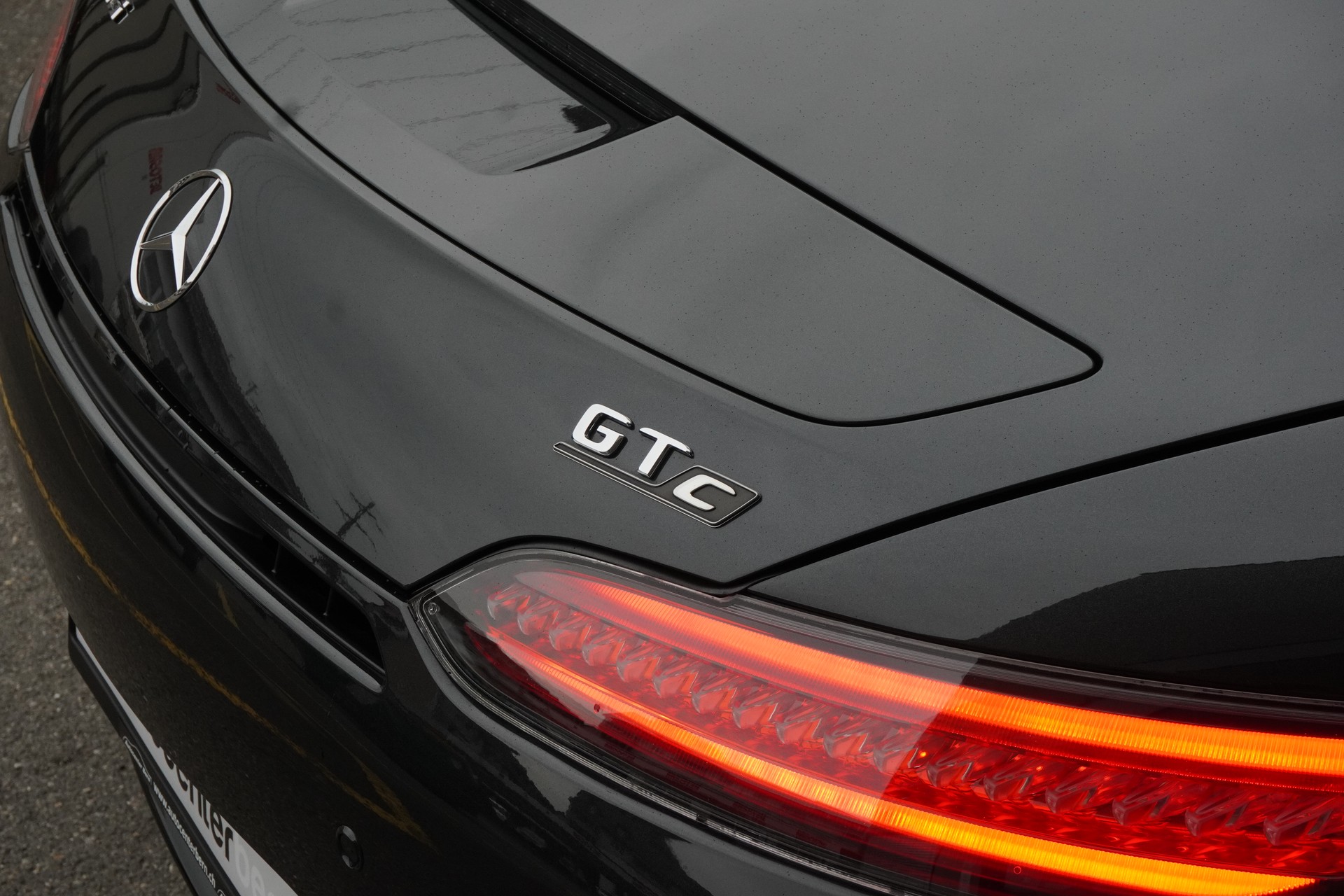 MERCEDES-BENZ AMG GT C Roadster Speedshift DCT-image-5