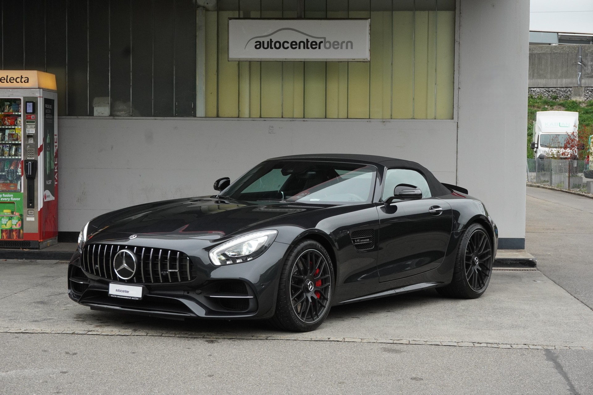 MERCEDES-BENZ AMG GT C Roadster Speedshift DCT-image-1