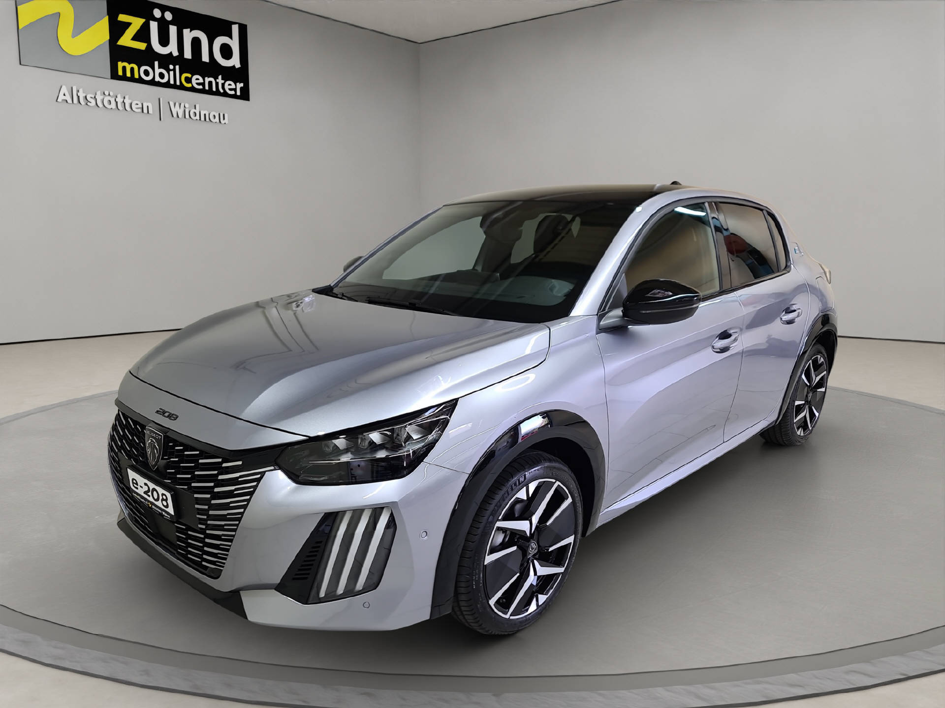 PEUGEOT E-208 GT-image-0