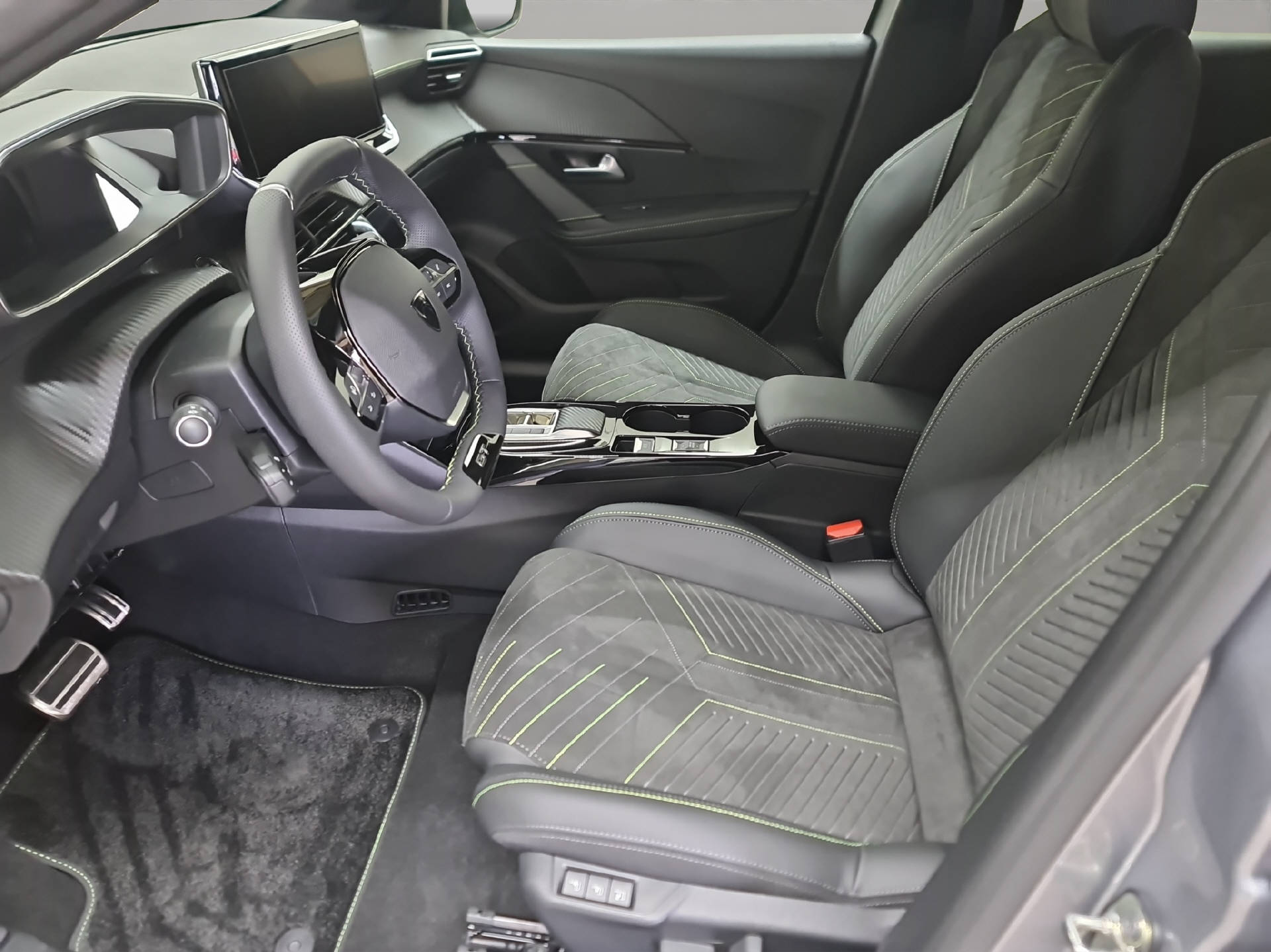 PEUGEOT E-208 GT-image-5
