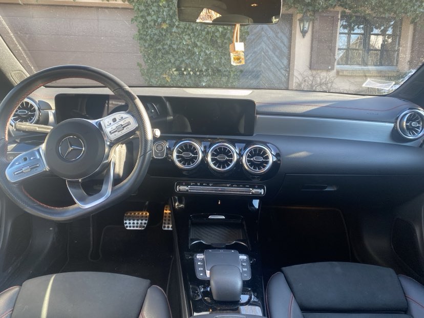 MERCEDES-BENZ CLA 250 4Matic Swiss Star 7G-DCT-image-5