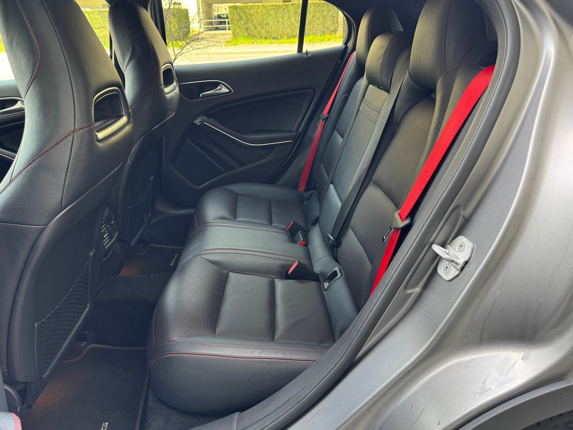 MERCEDES-BENZ GLA 45 AMG 4Matic 7G-DCT-image-11
