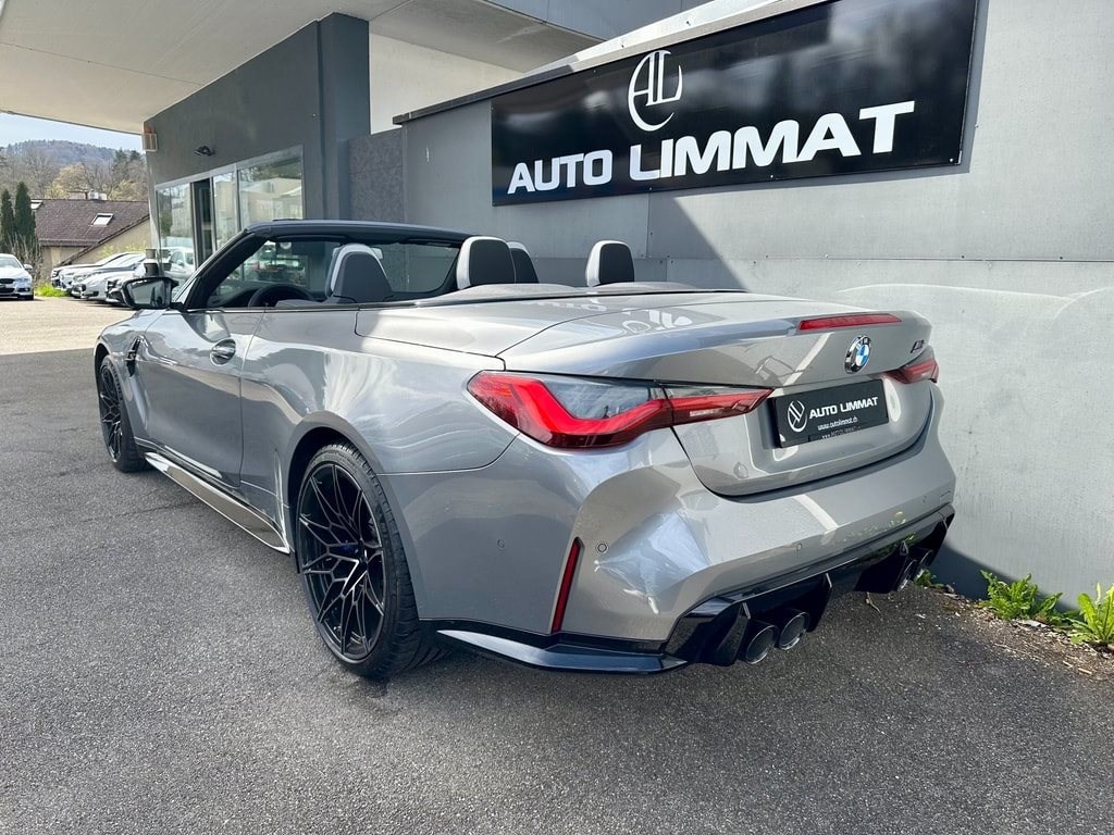 BMW M4 Cabrio Competition M xDrive-showroom-element-2