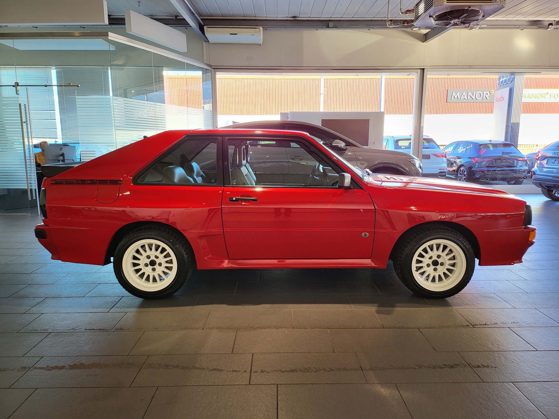 AUDI Sport quattro-image-4