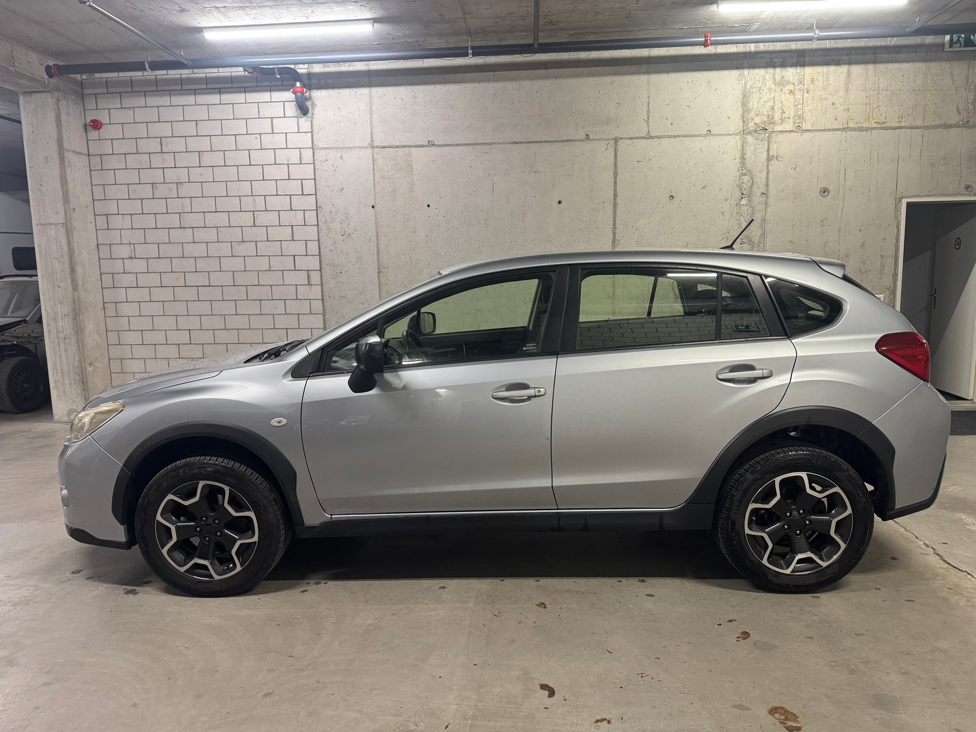 SUBARU XV 1.6 Swiss One AWD CVT-image-7
