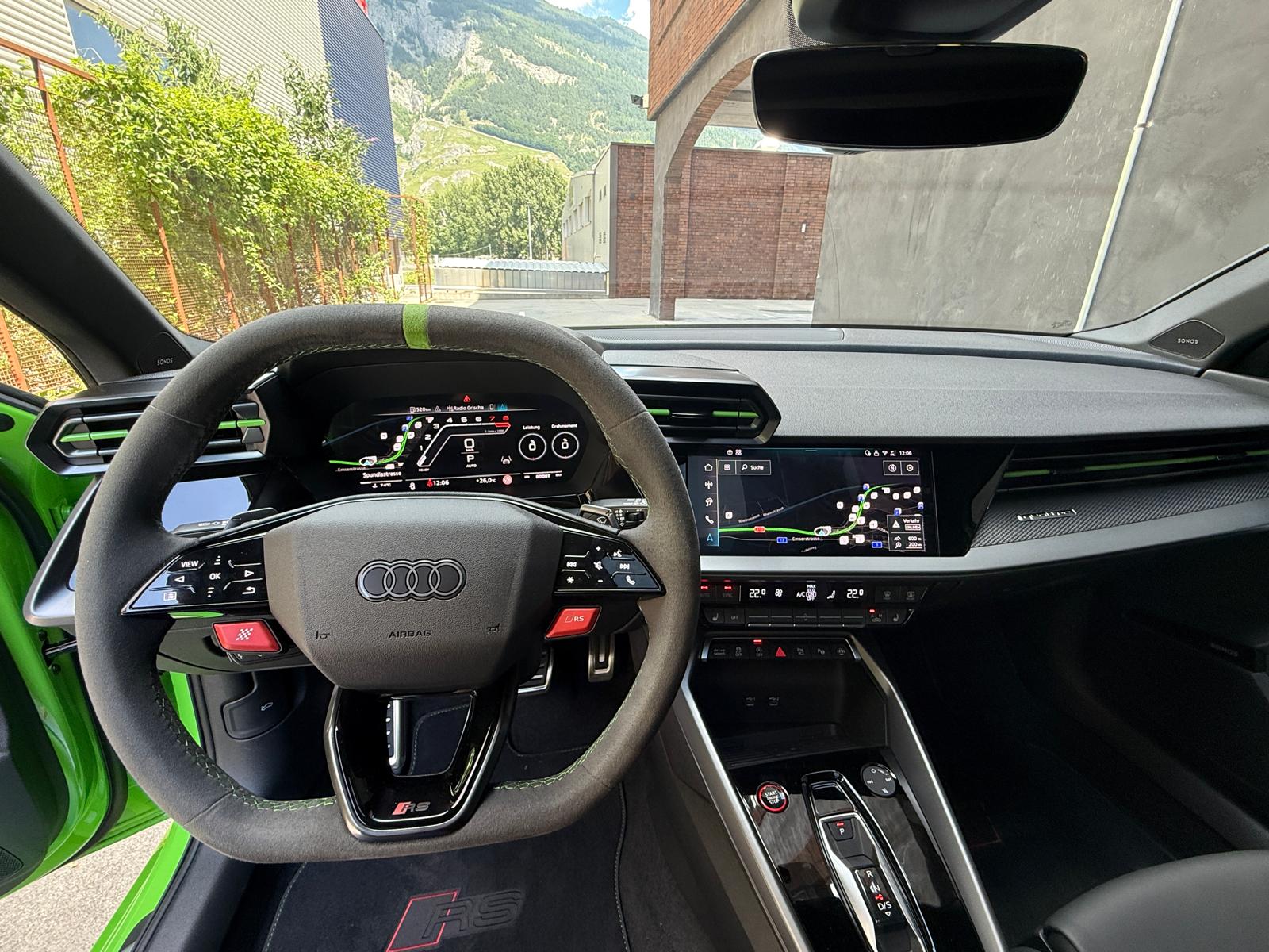 AUDI RS3 Sportback 2.5 TSI quattro S-tronic-image-9