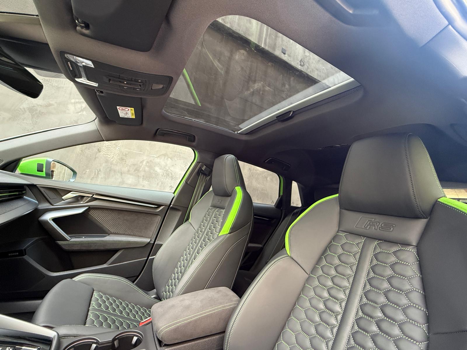 AUDI RS3 Sportback 2.5 TSI quattro S-tronic-image-8