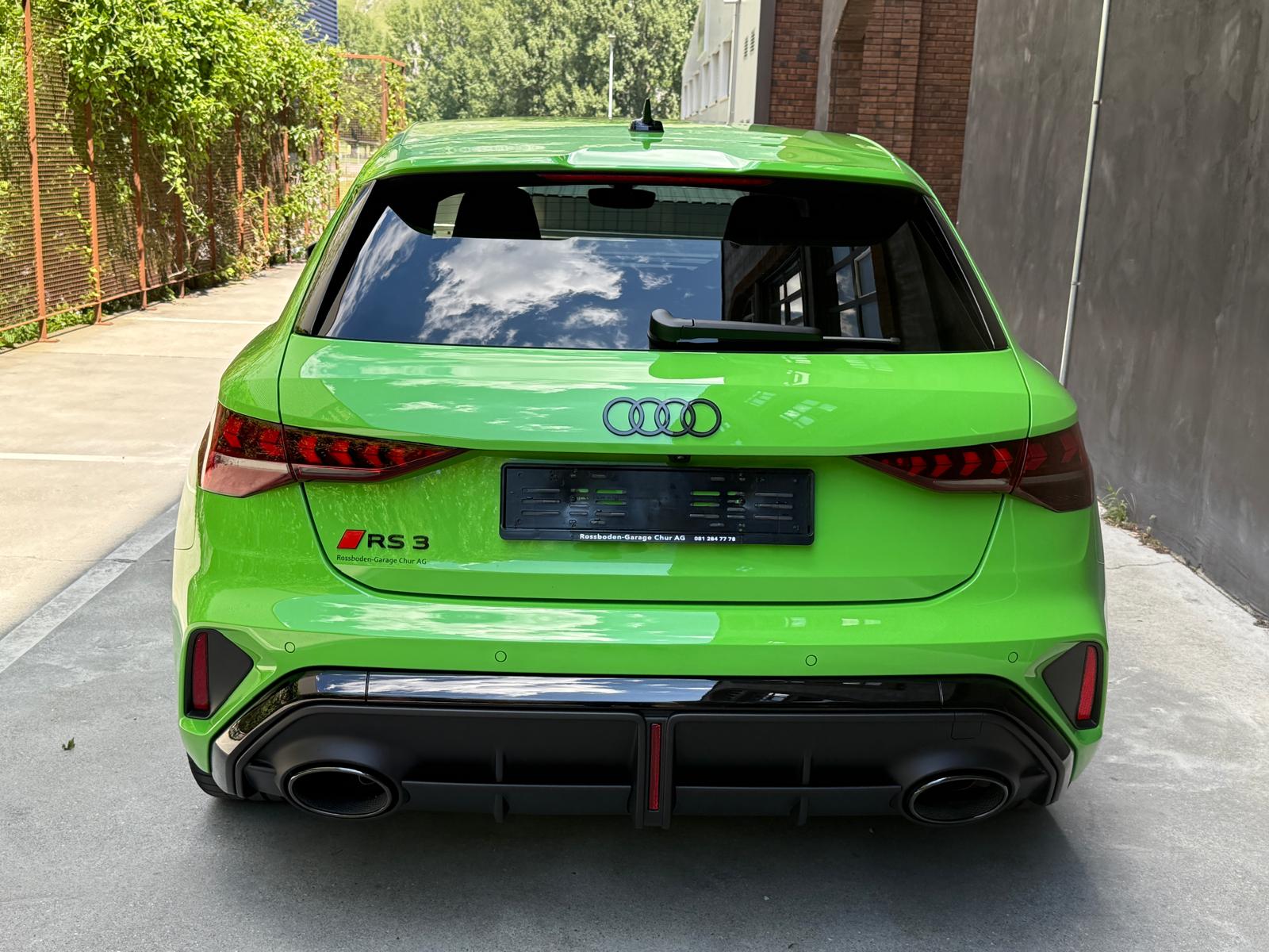 AUDI RS3 Sportback 2.5 TSI quattro S-tronic-image-3