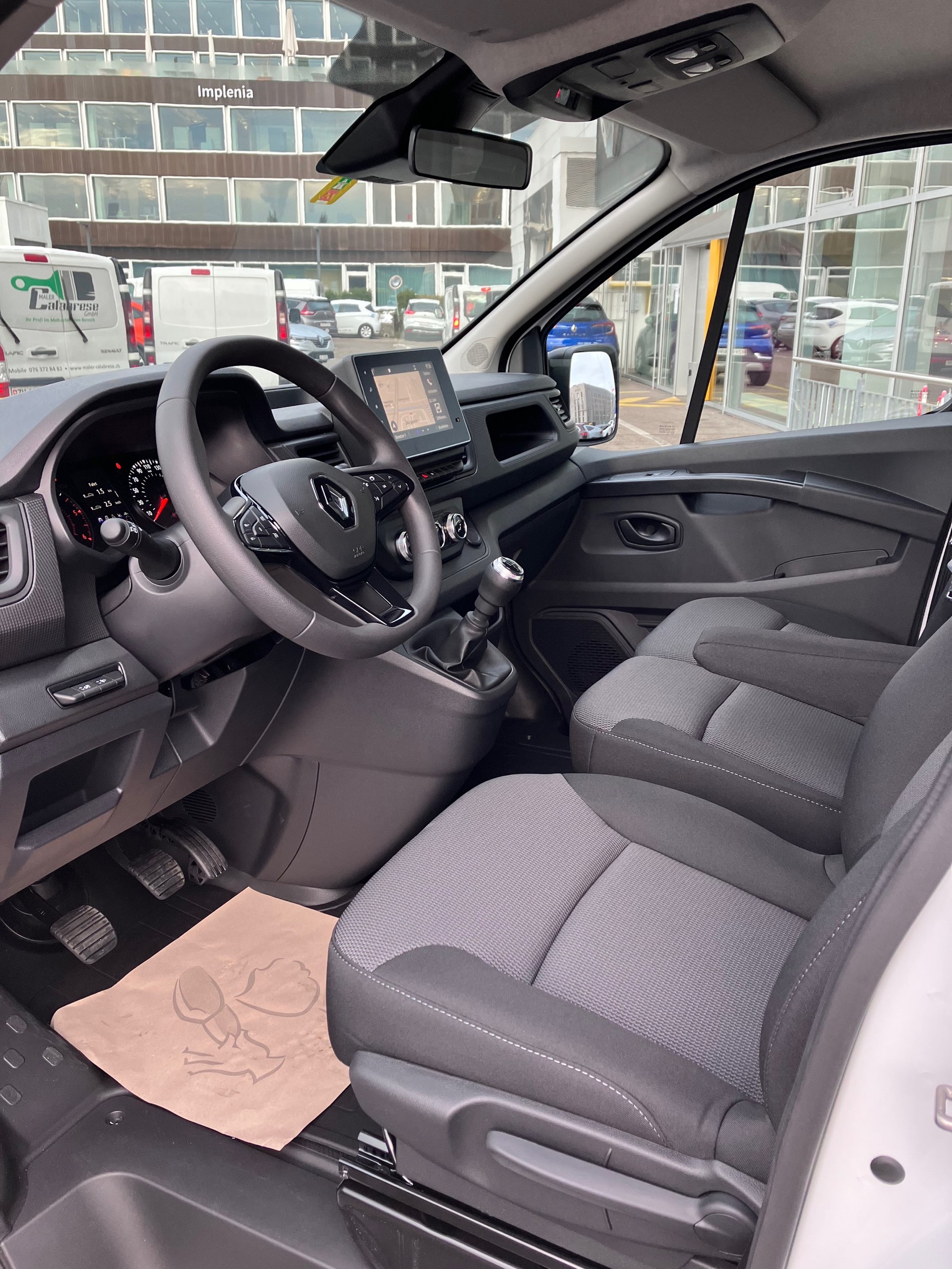 RENAULT Trafic 2.0 Blue dCi110 Advance L1H1-image-7