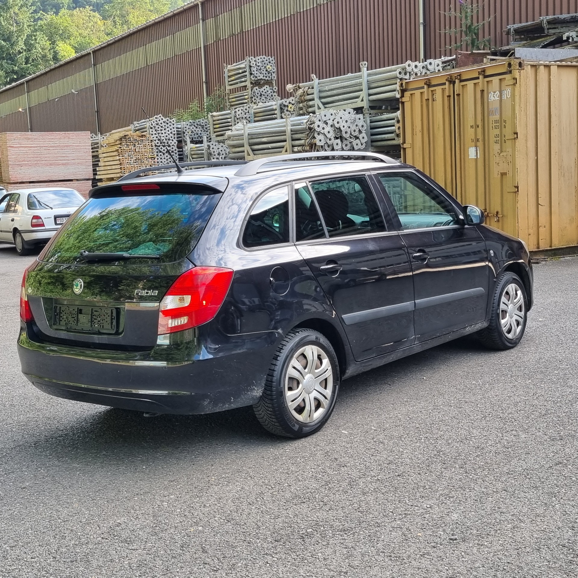 SKODA Fabia 1.2 TSI Family DSG-image-2