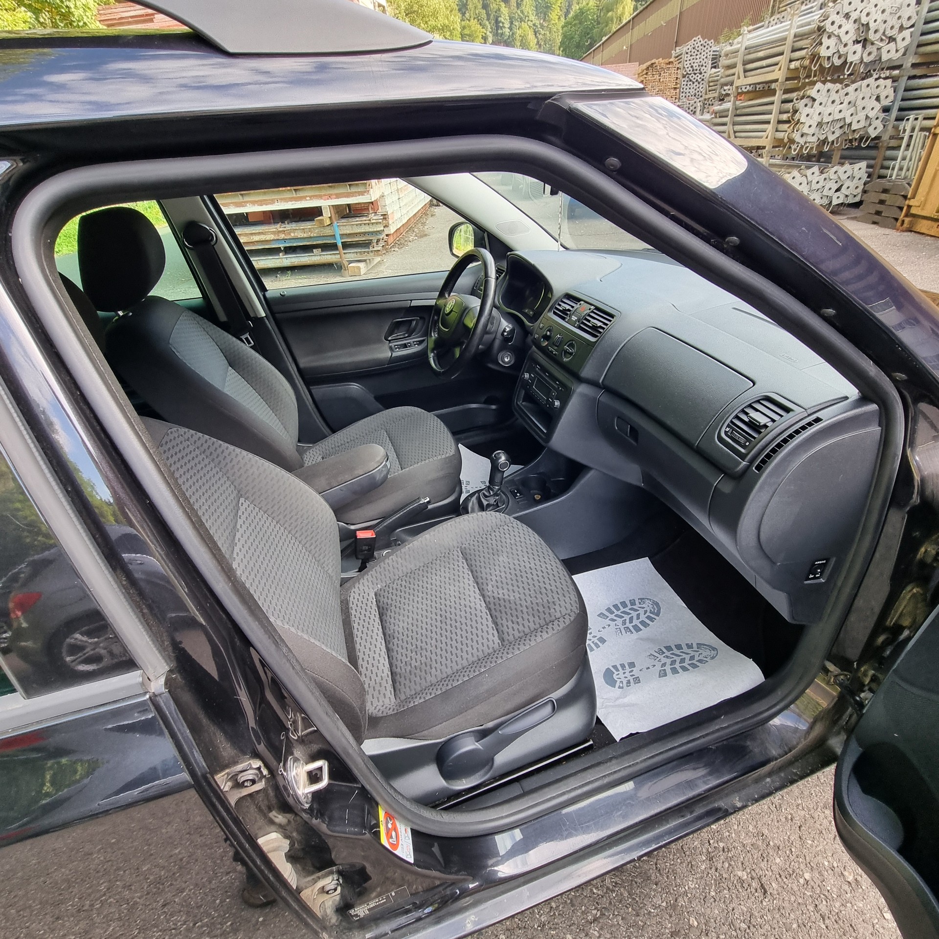 SKODA Fabia 1.2 TSI Family DSG-image-6