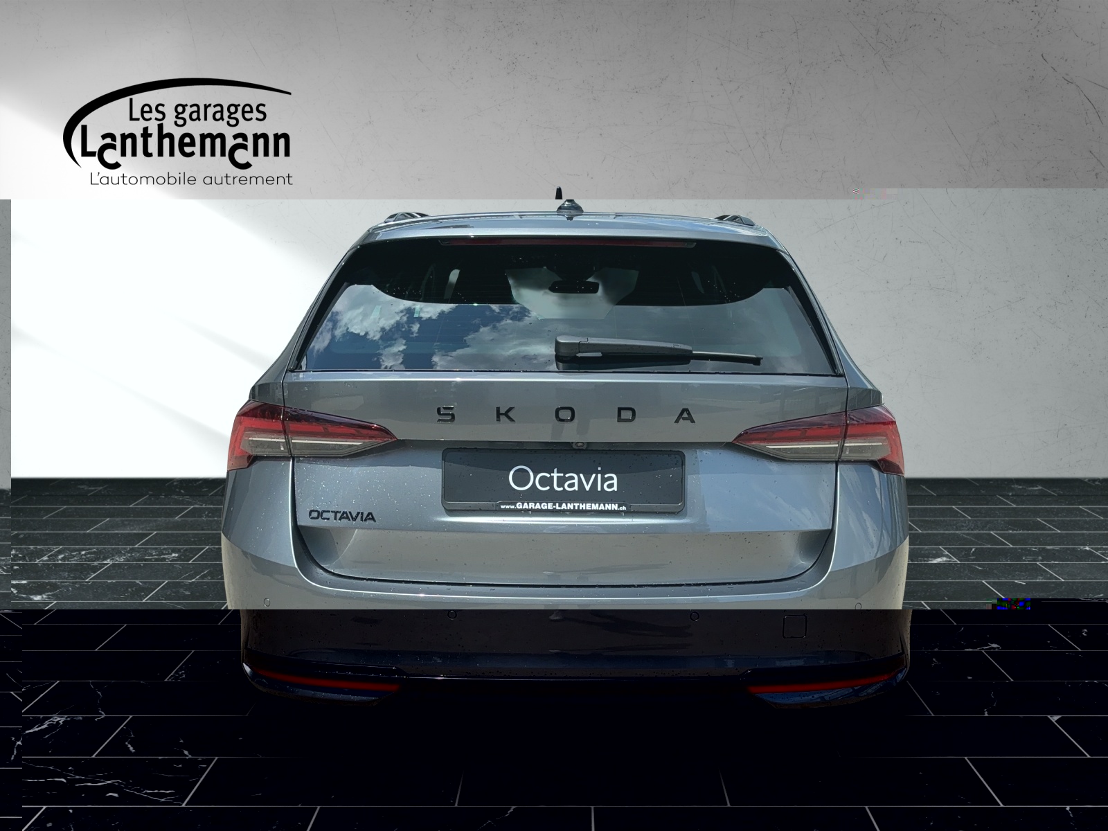 SKODA Octavia Combi 1.5 TSI mHEV DSG Sport Line-image-1