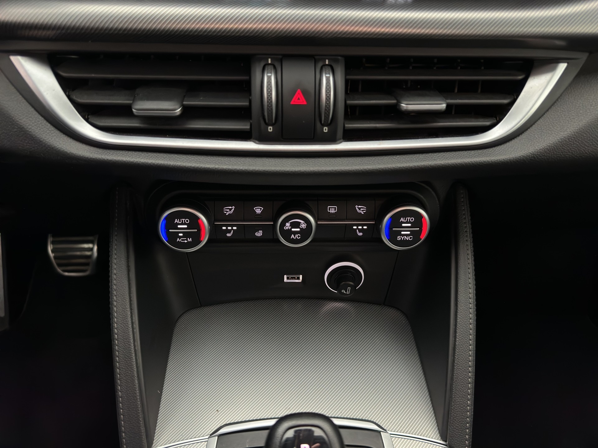 ALFA ROMEO Stelvio 2.0 Super Q4 Automatic-image-16