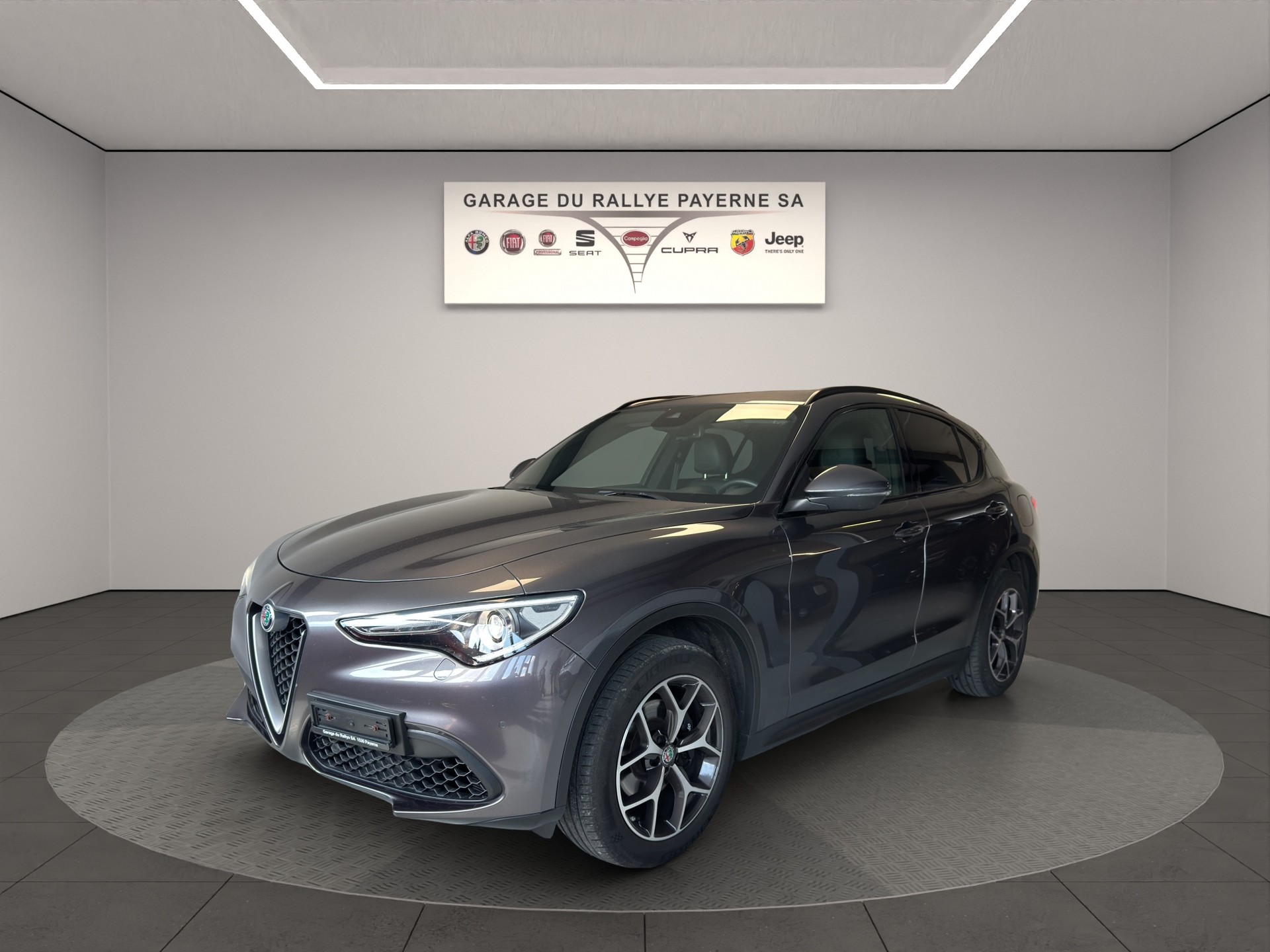 ALFA ROMEO Stelvio 2.0 Super Q4 Automatic-image-1