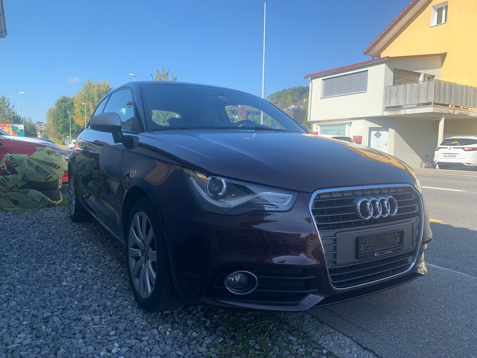 AUDI A1 1.4 TFSI Attraction S-tronic-image-2