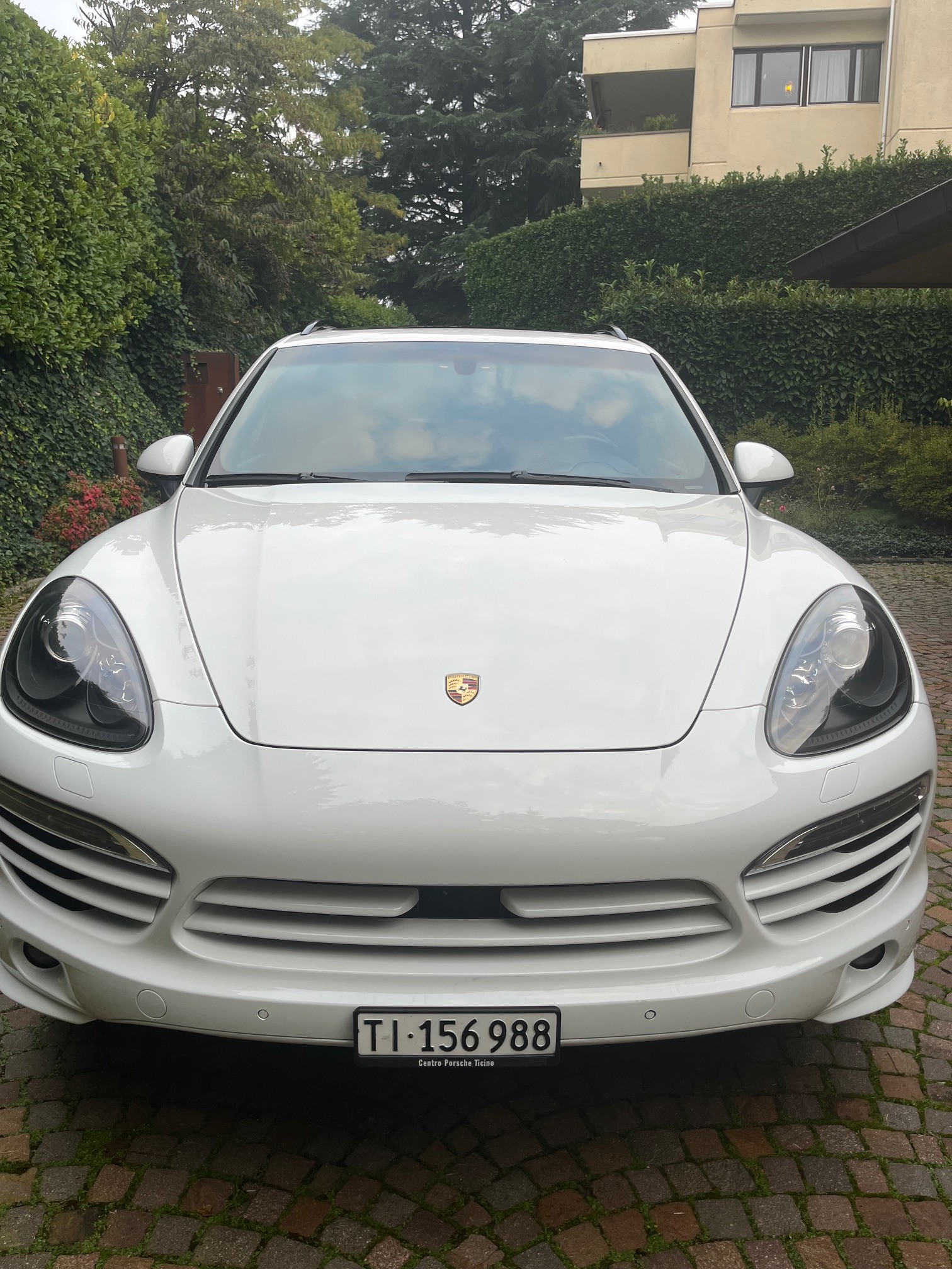 PORSCHE Cayenne Diesel-image-1
