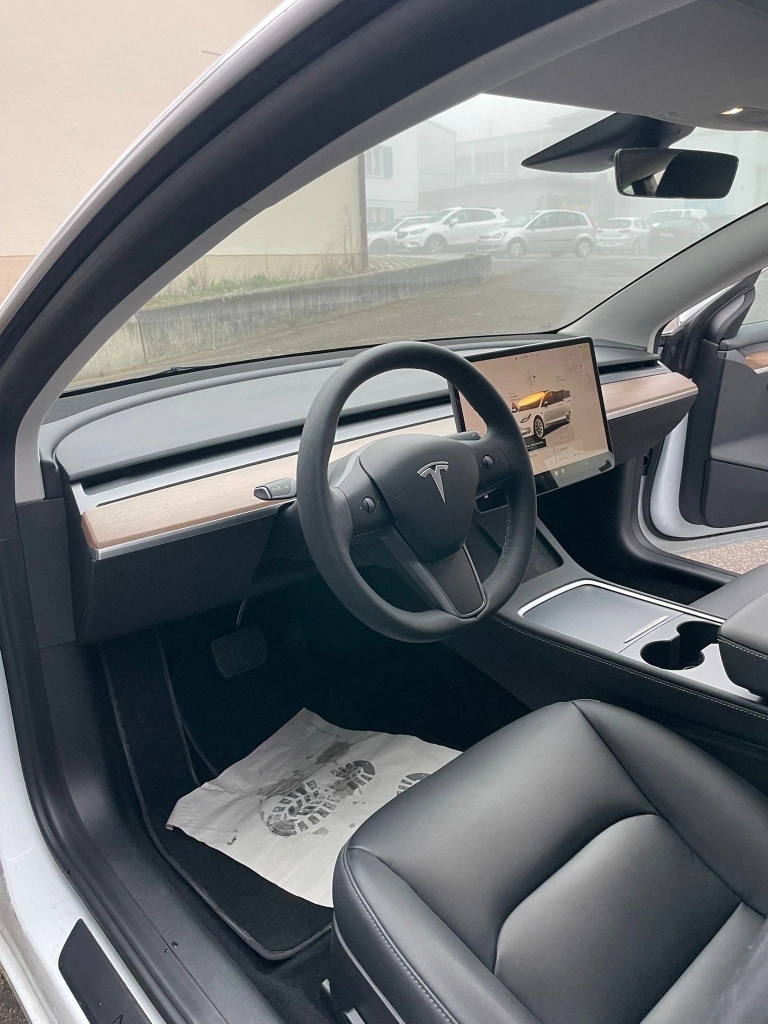 TESLA Facelift Model 3 Performance Dual Motor AWD CH-Auto mit Werksgarantie-image-8