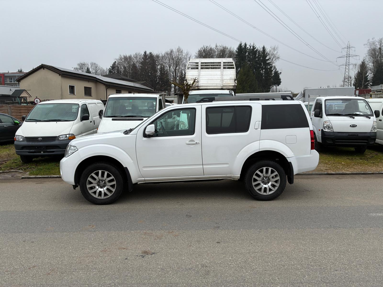 NISSAN PATHFINDER
