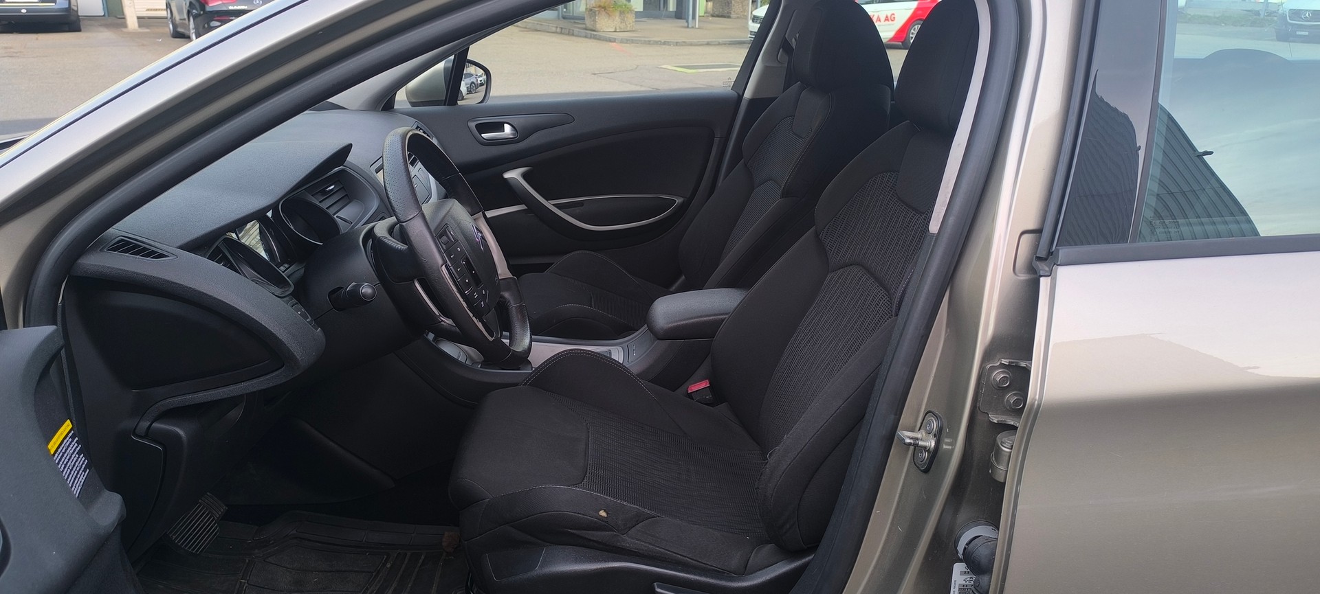 CITROEN C5 Tourer 1.6 Turbo Séduction Automatic-image-12
