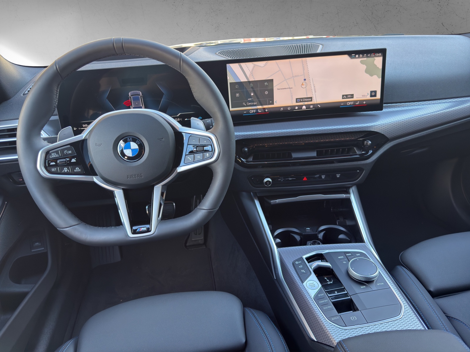 BMW 320d xDrive 48V Touring Steptronic M Sport Pro-image-13