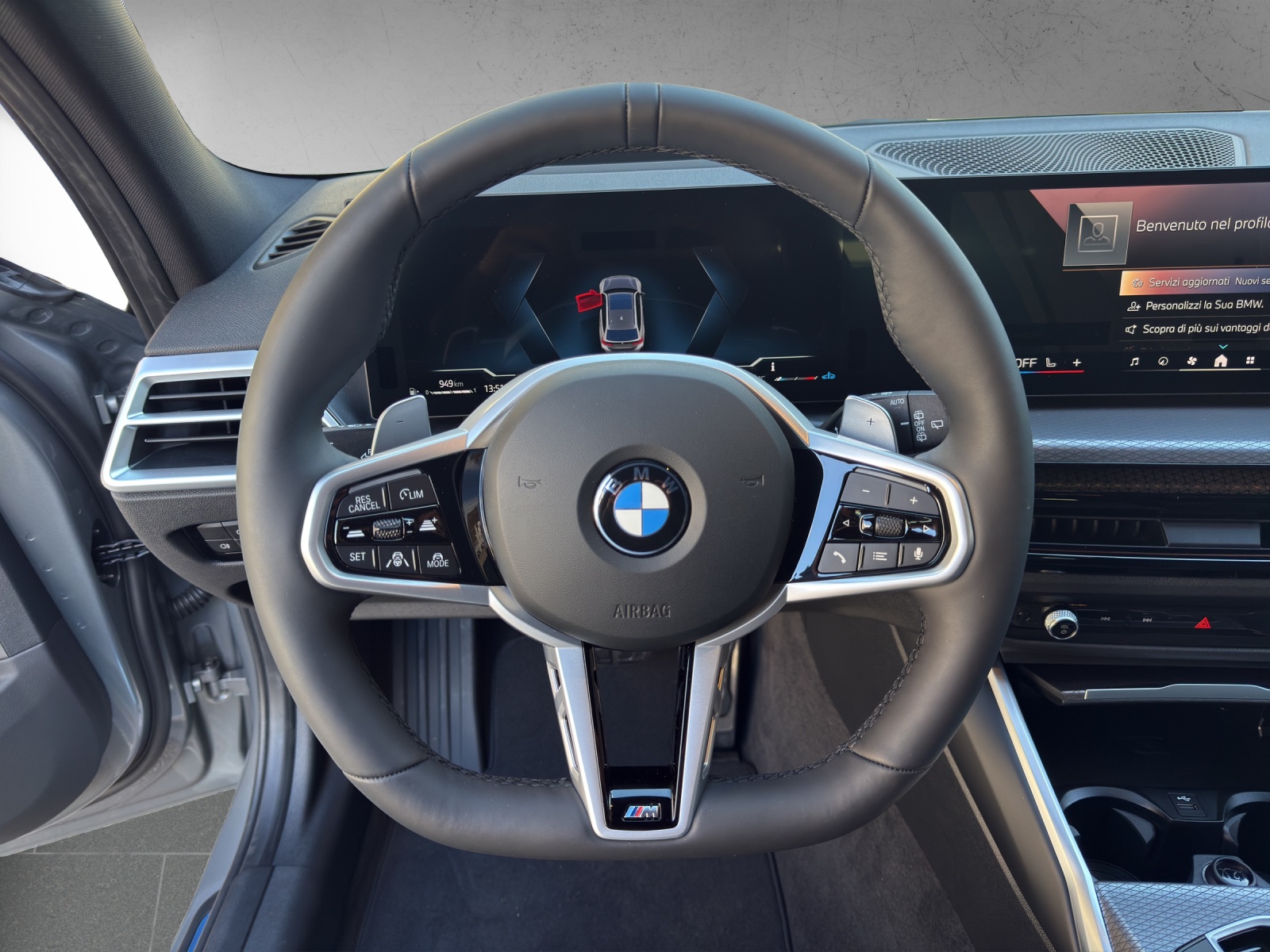 BMW 320d xDrive 48V Touring Steptronic M Sport Pro-image-12