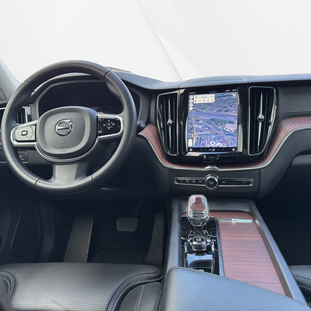 VOLVO XC60 T6 eAWD PluginHybrid Ultimate Bright Geartronic-image-9