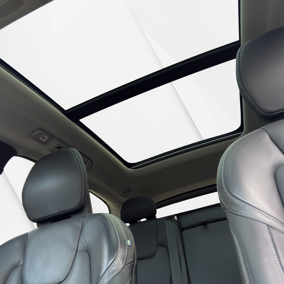 VOLVO XC60 T6 eAWD PluginHybrid Ultimate Bright Geartronic-image-15