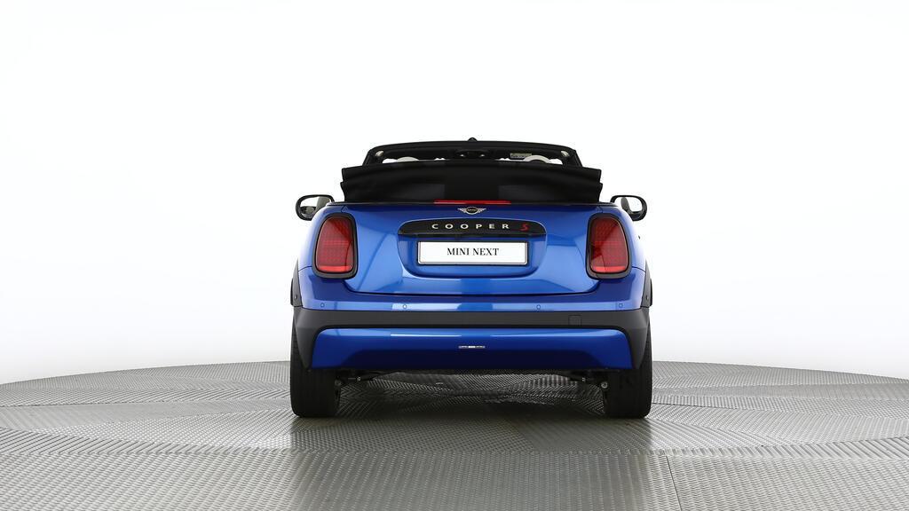 MINI Cooper S Cabrio-image-13