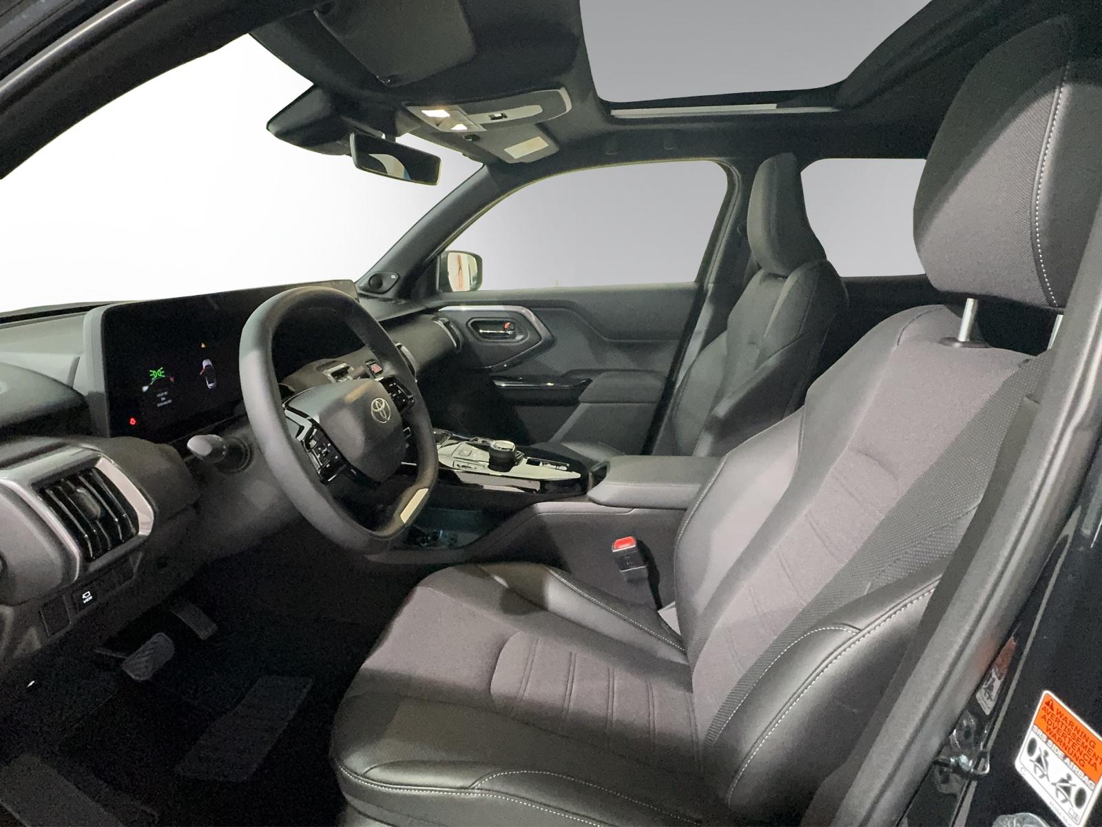 TOYOTA Urban Cruiser Premium AWD-image-6