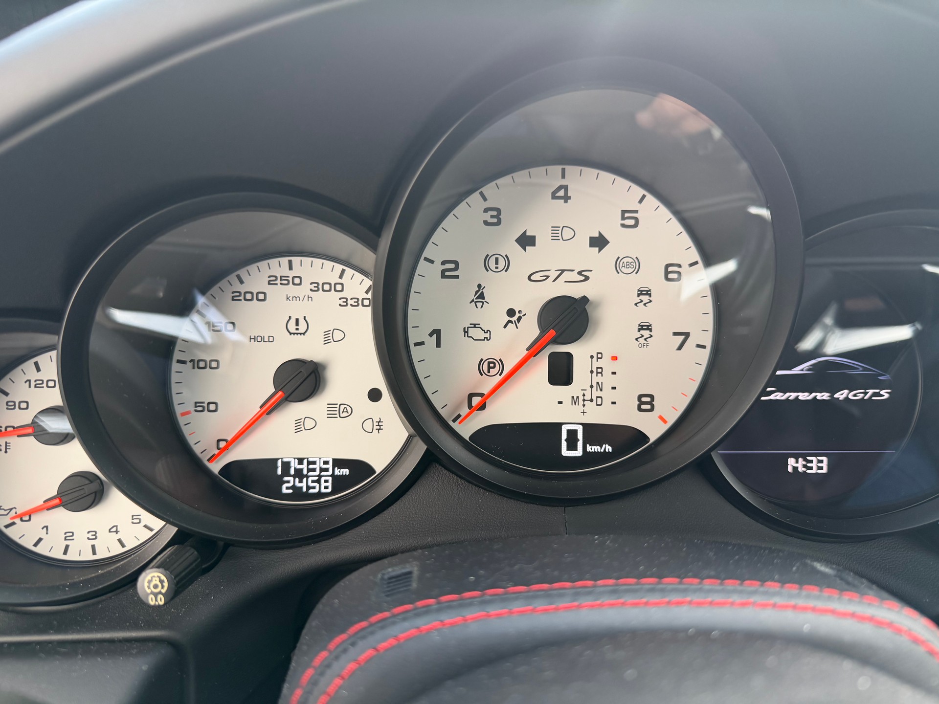 PORSCHE 911 Carrera 4 GTS PDK-image-20