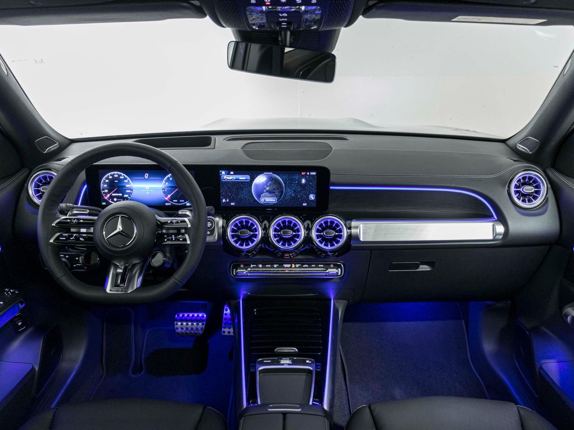 MERCEDES-BENZ GLB 35 AMG 4MATIC-image-11
