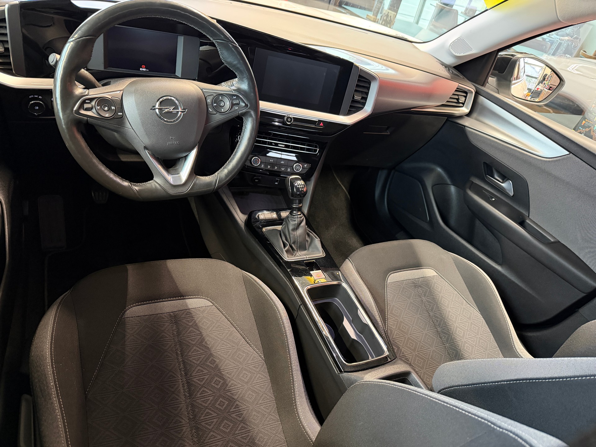 OPEL Mokka 1.2 Direct Injection Turbo Ultimate-image-9