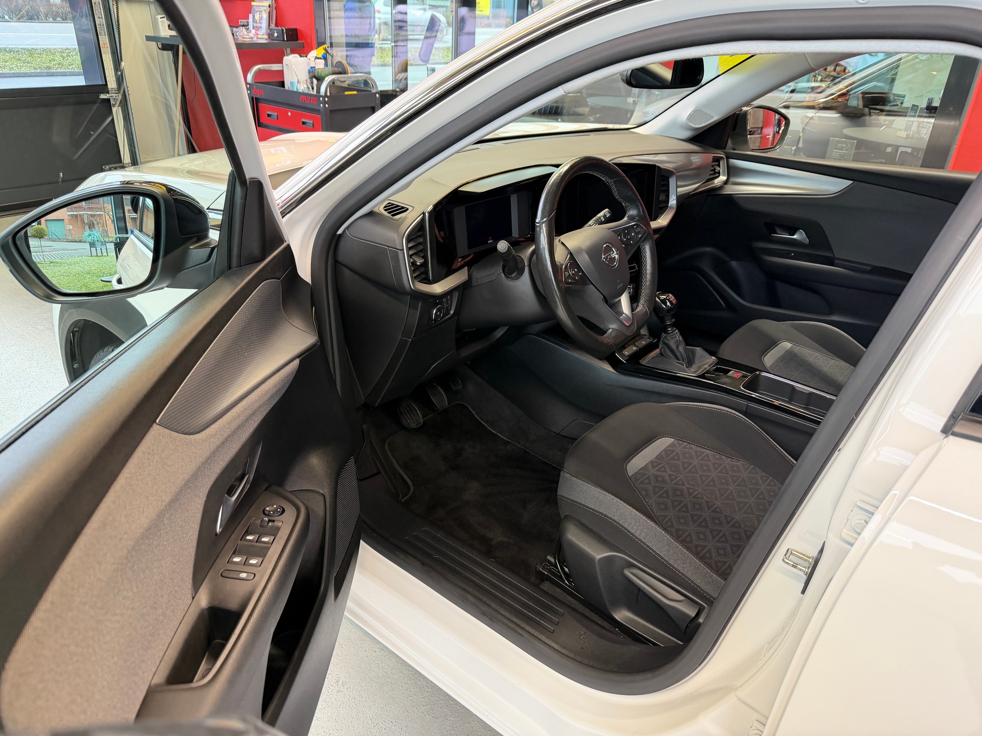 OPEL Mokka 1.2 Direct Injection Turbo Ultimate-image-7