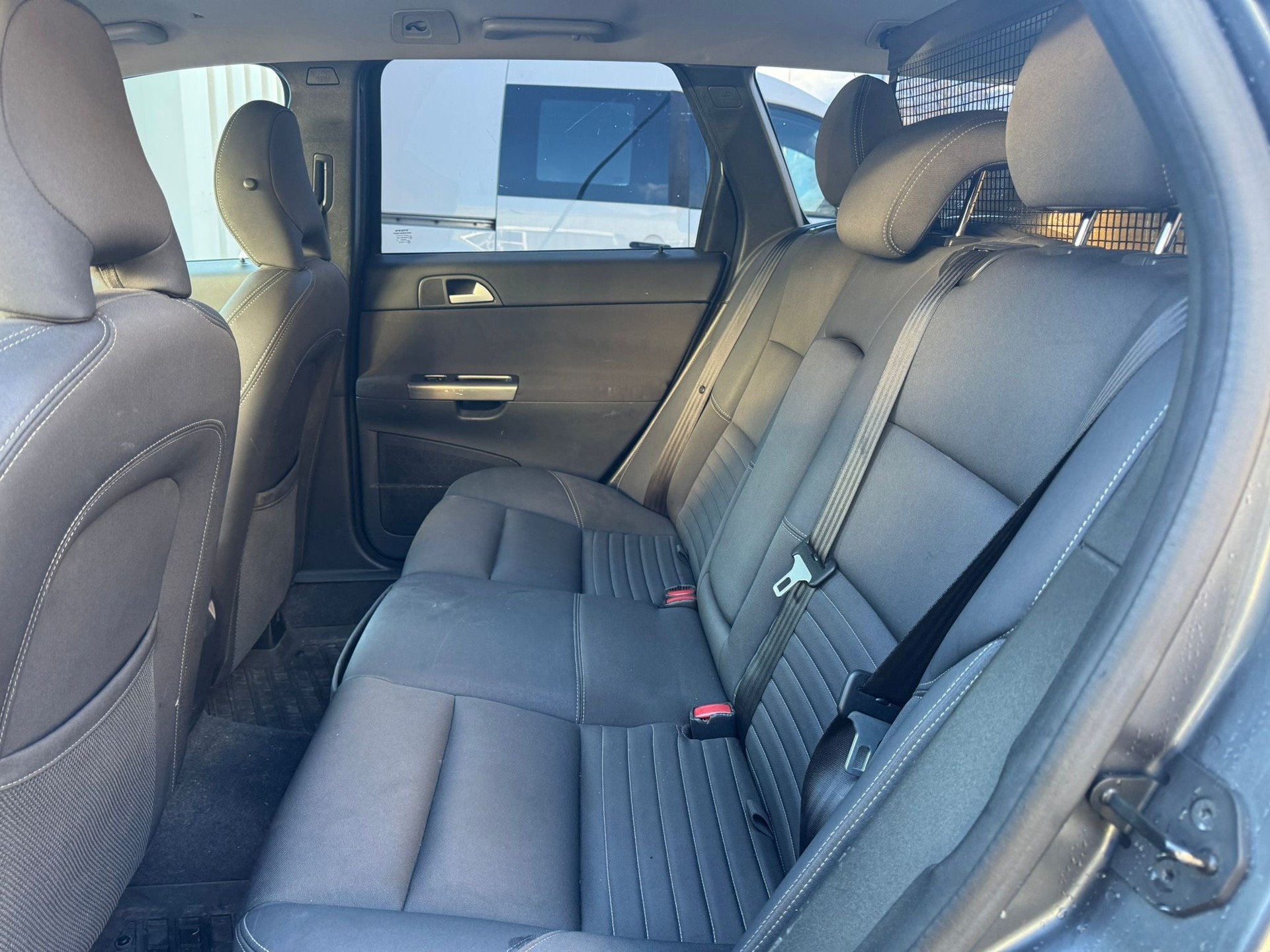 VOLVO V50 1.6D-image-14