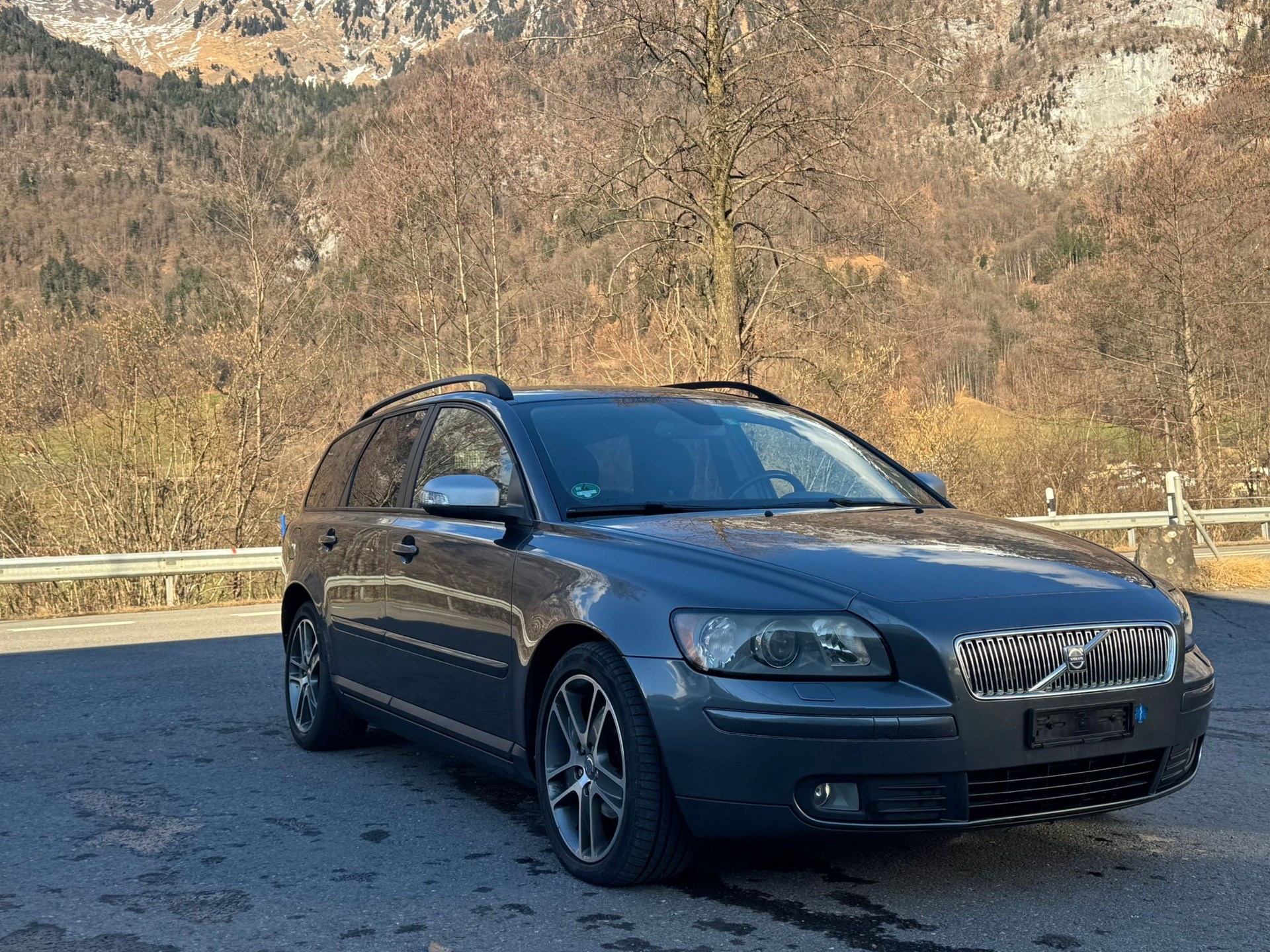 VOLVO V50 1.6D-image-12