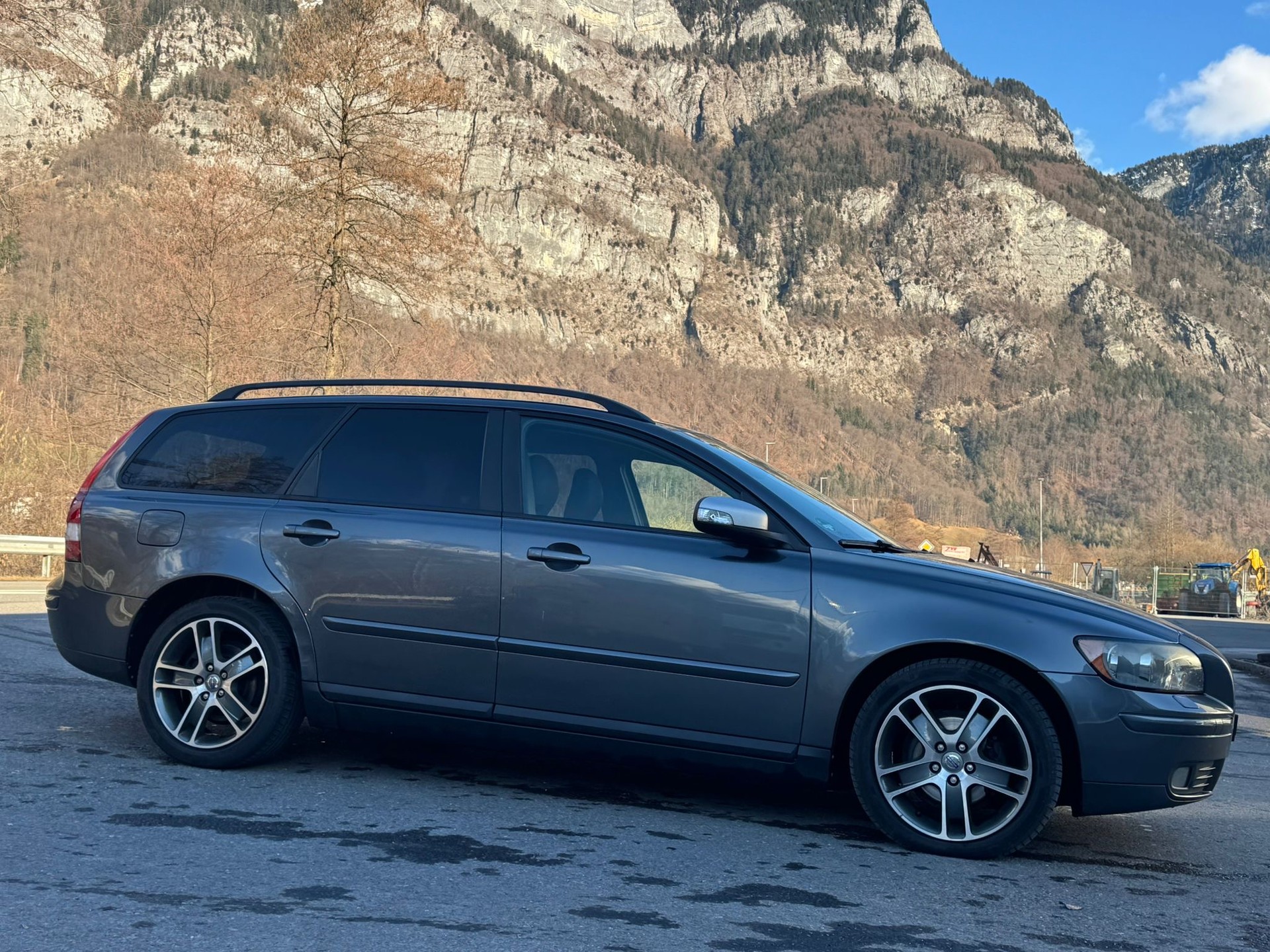 VOLVO V50 1.6D-image-2
