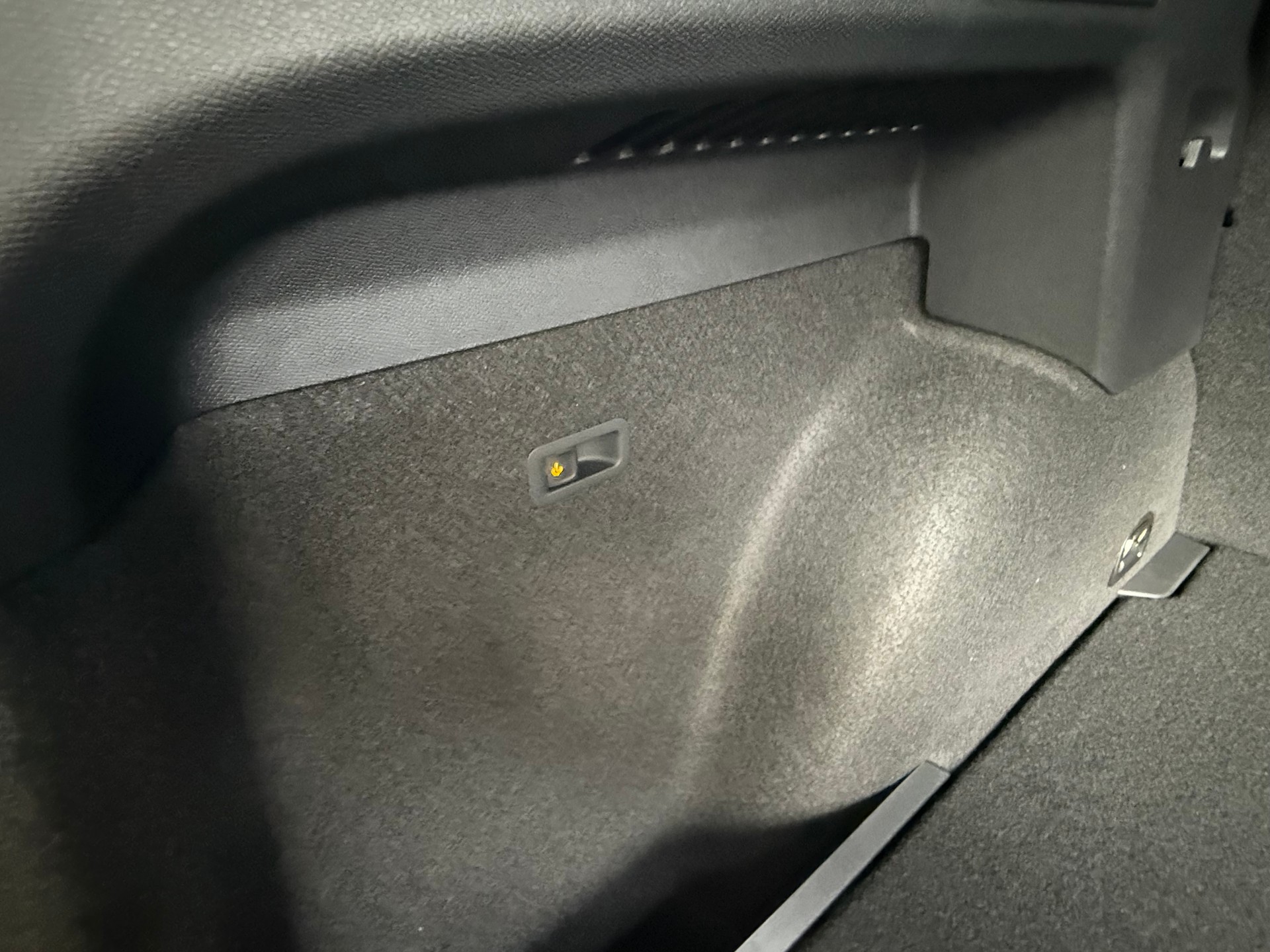 CUPRA Formentor 2.0TSI 4Drive DSG / VENDUE VERKAUFT-image-12