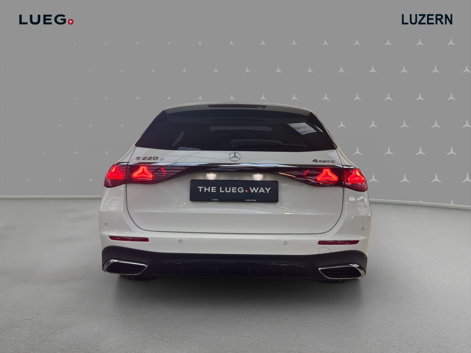 MERCEDES-BENZ E 220 d T 4Matic 9G-Tronic-image-3