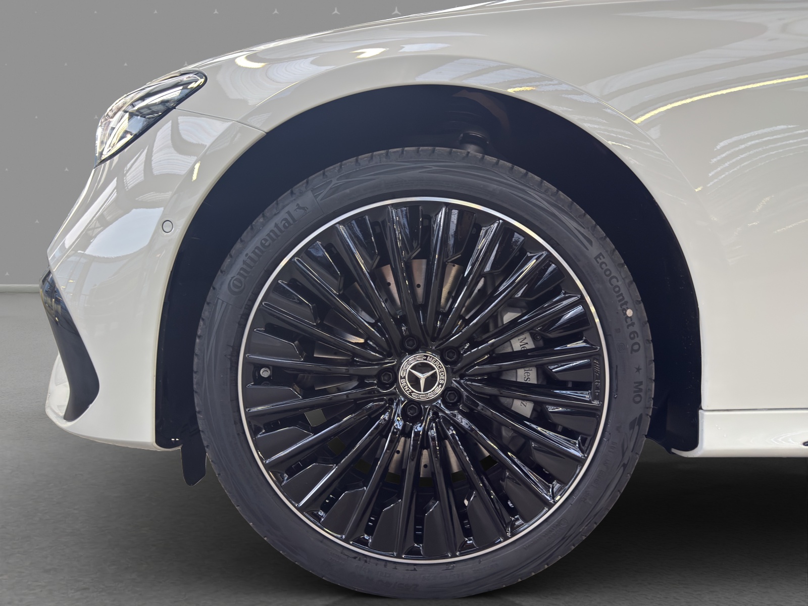 MERCEDES-BENZ E 220 d T 4Matic 9G-Tronic-image-8