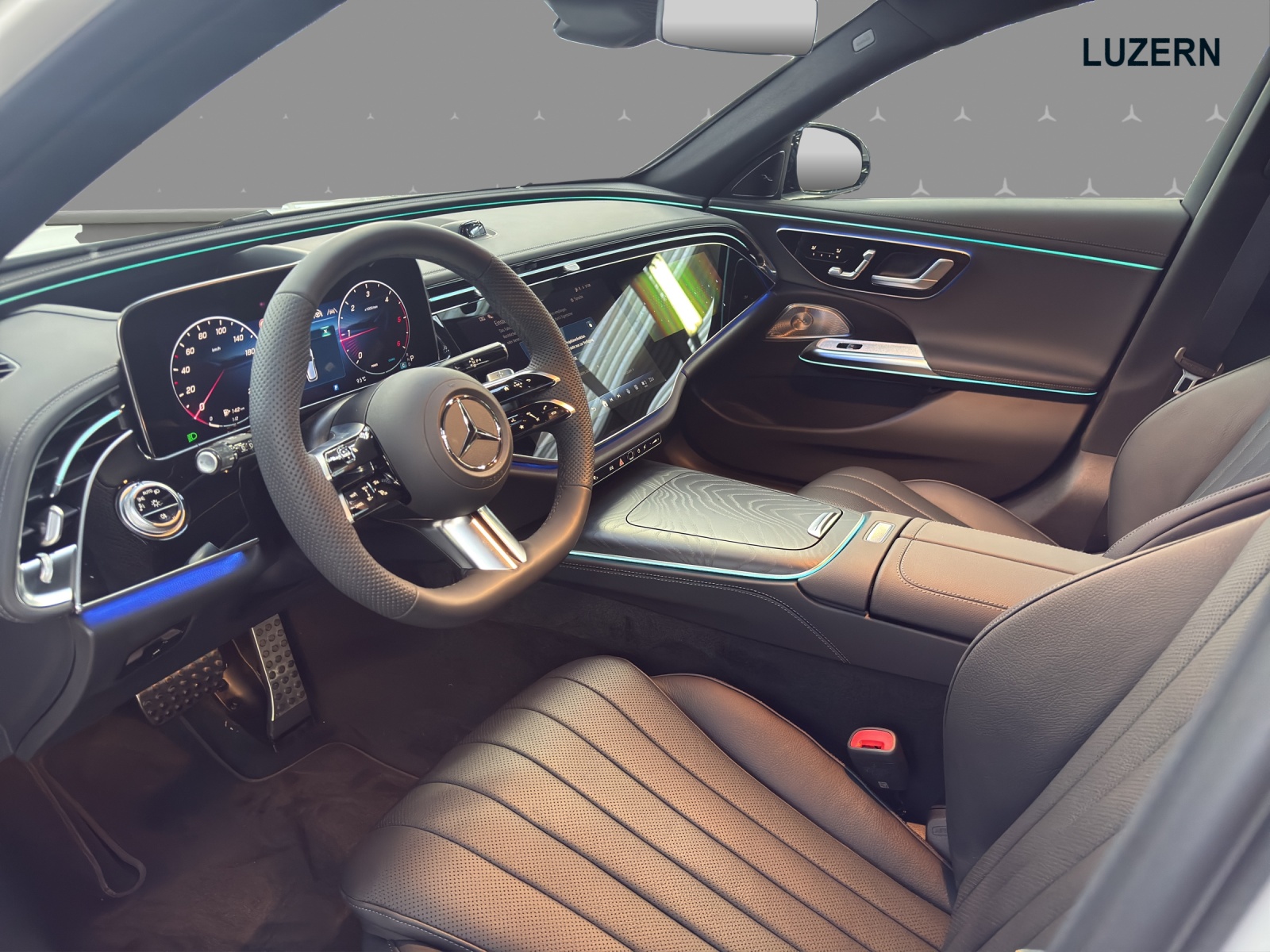 MERCEDES-BENZ E 220 d T 4Matic 9G-Tronic-image-9