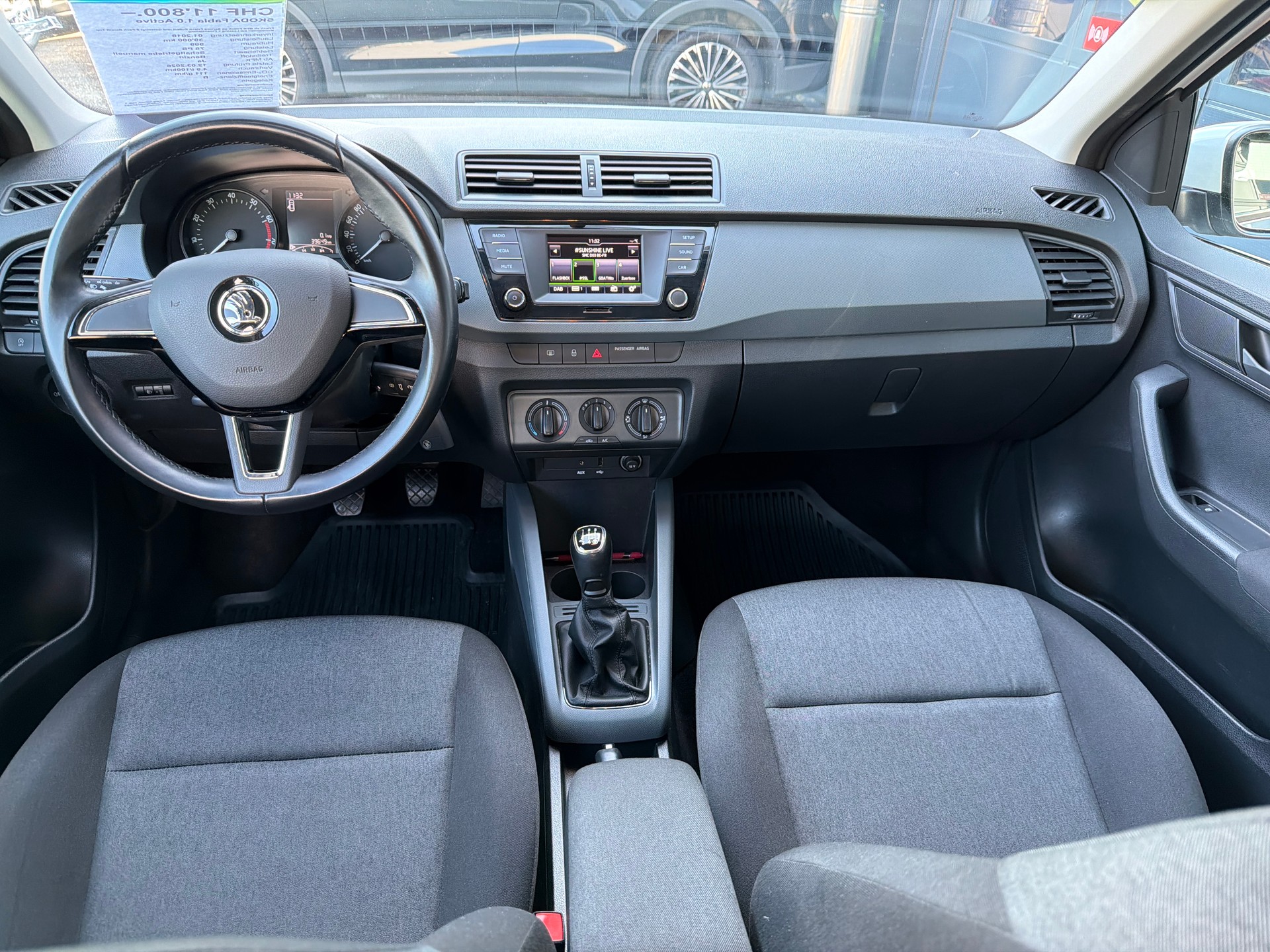 SKODA Fabia 1.0 Active-image-9