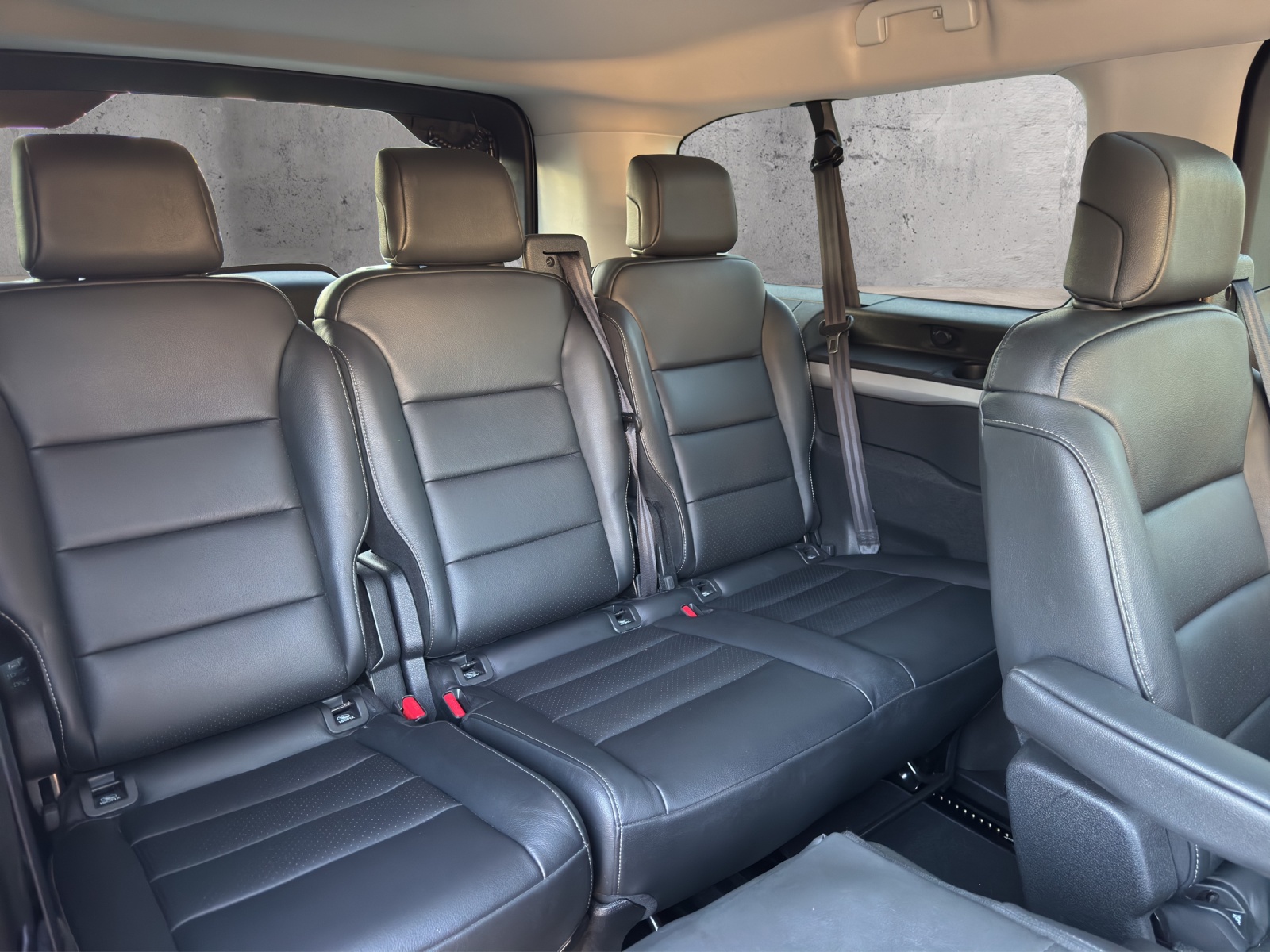 TOYOTA Proace Verso 2.0 D-4D VIP Long Automatic-image-14