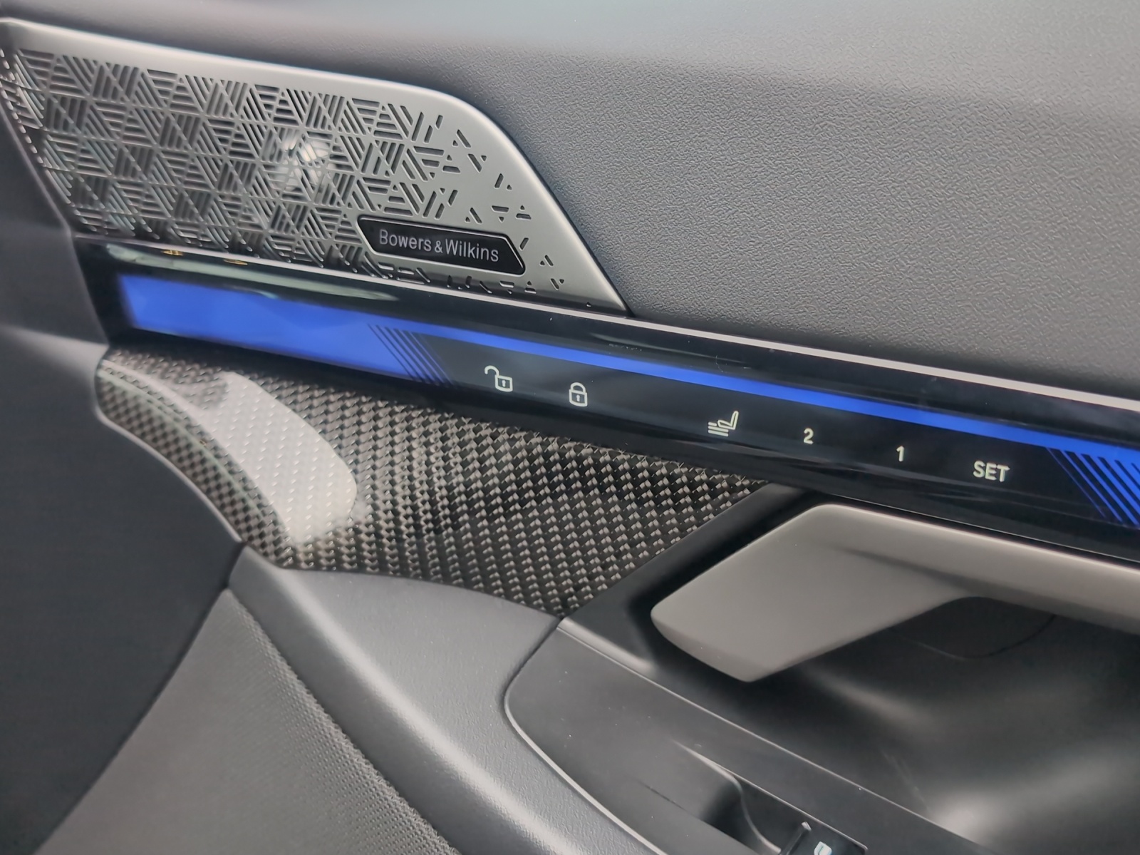 BMW M5 xDrive-image-18