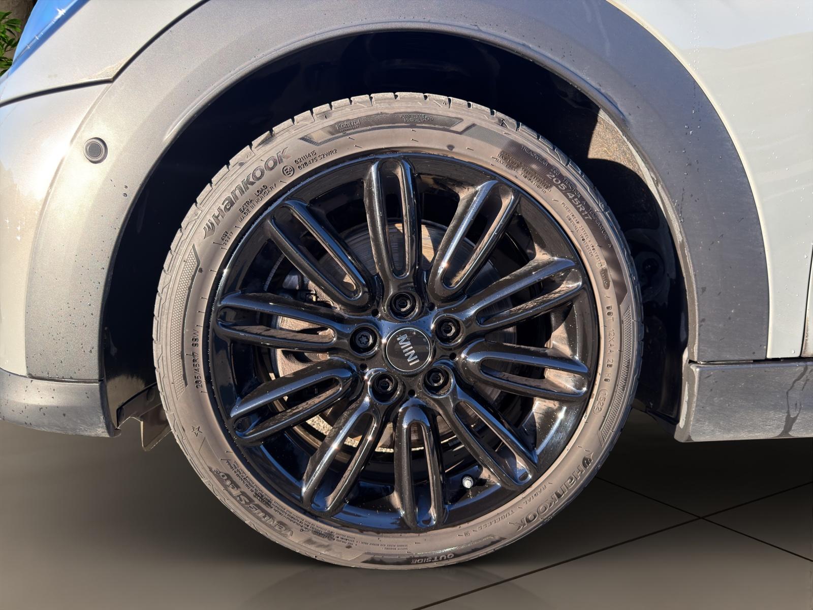 MINI Cooper S Steptronic DKG-image-9