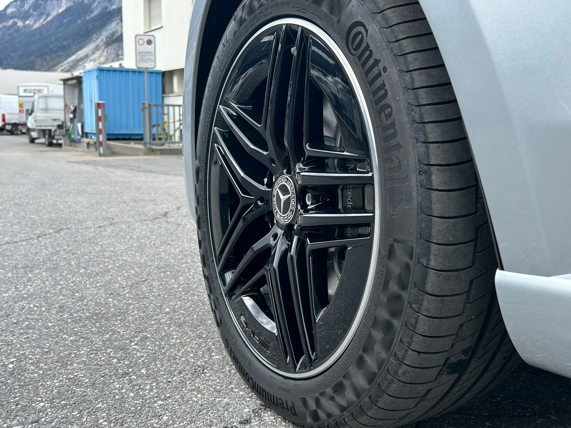 MERCEDES-BENZ V 300 d EXCLUSIVE Swiss Edition Lang 4MATIC-image-7