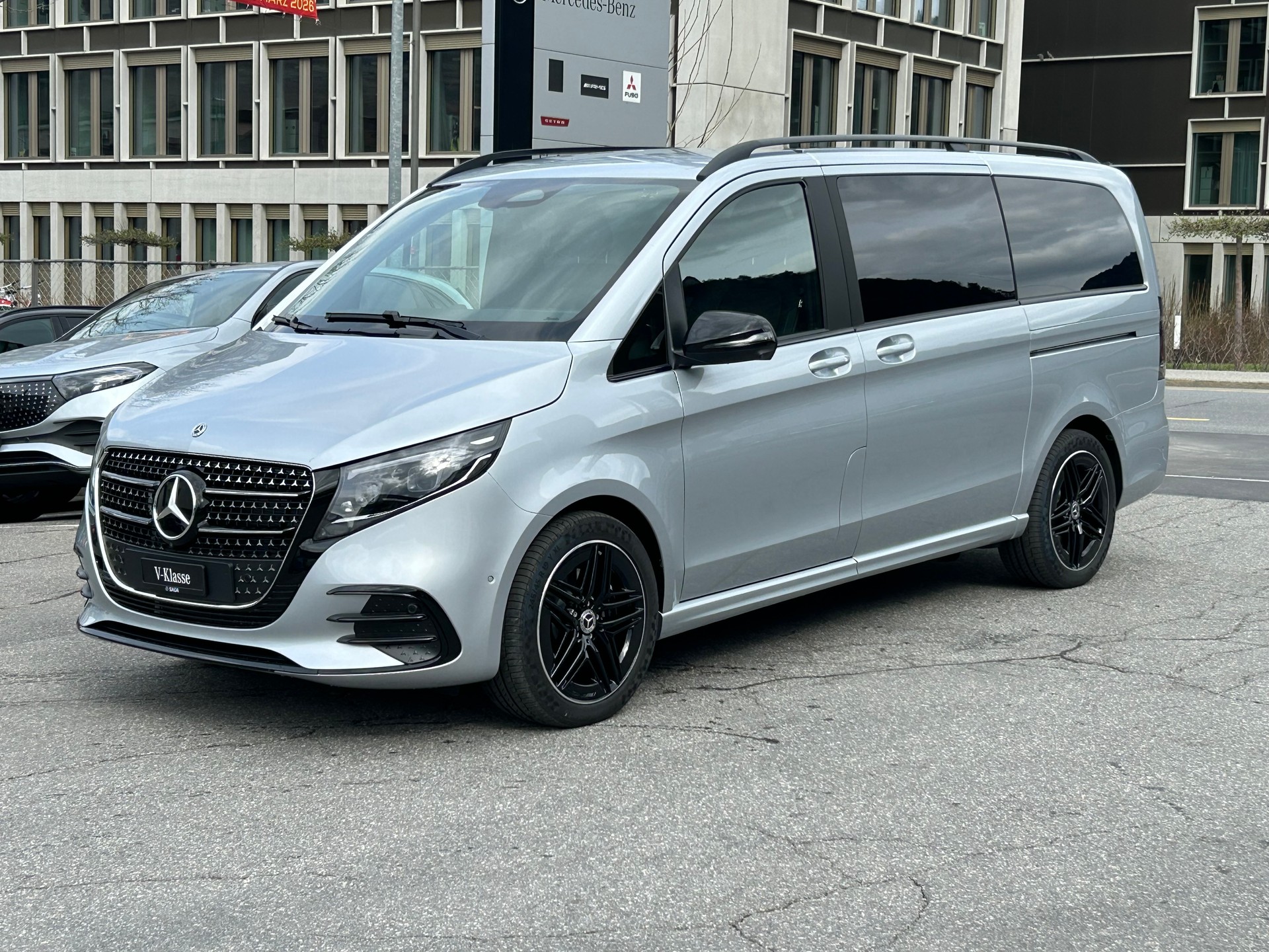 MERCEDES-BENZ V 300 d EXCLUSIVE Swiss Edition Lang 4MATIC-image-2