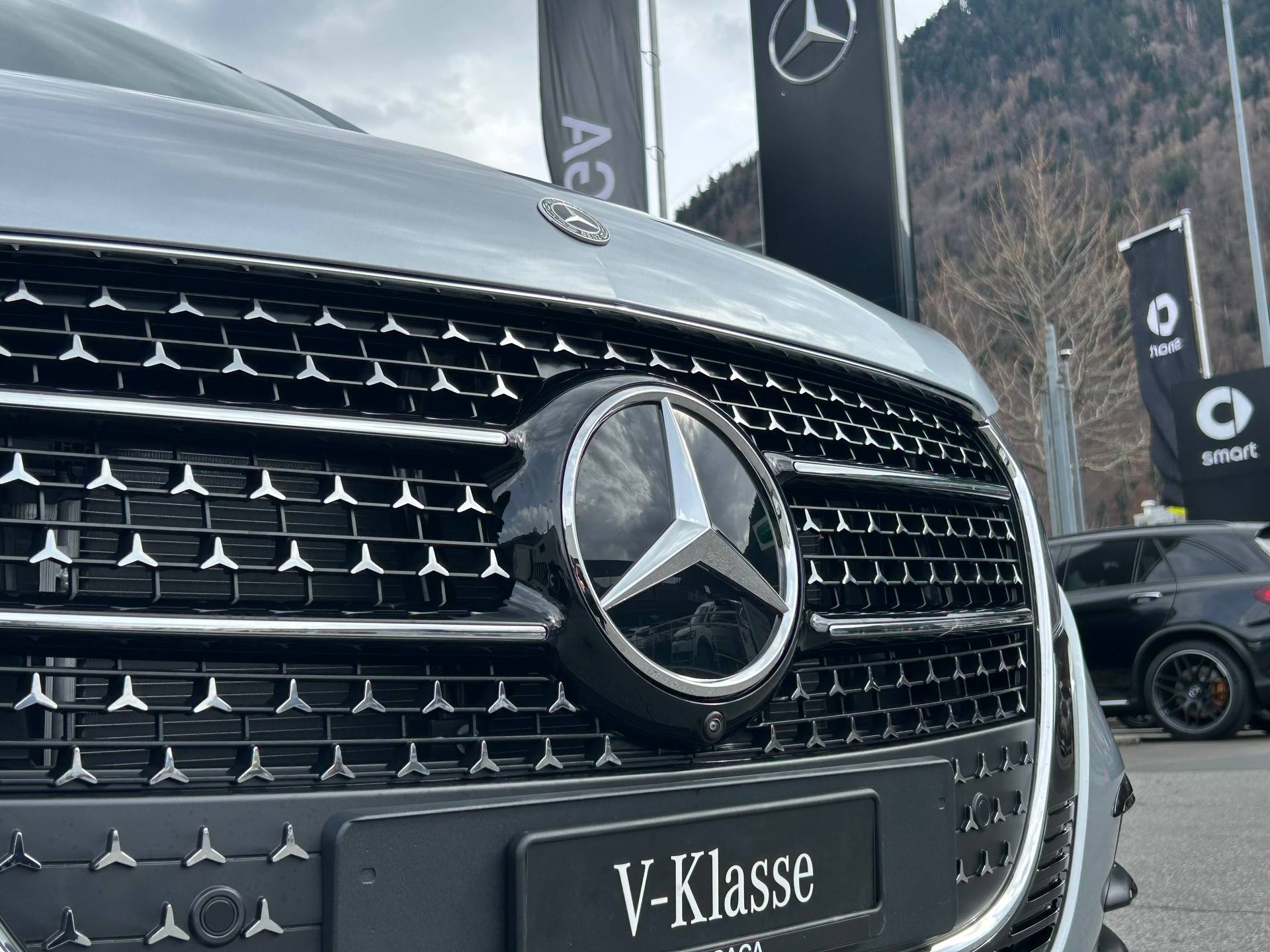 MERCEDES-BENZ V 300 d EXCLUSIVE Swiss Edition Lang 4MATIC-image-8