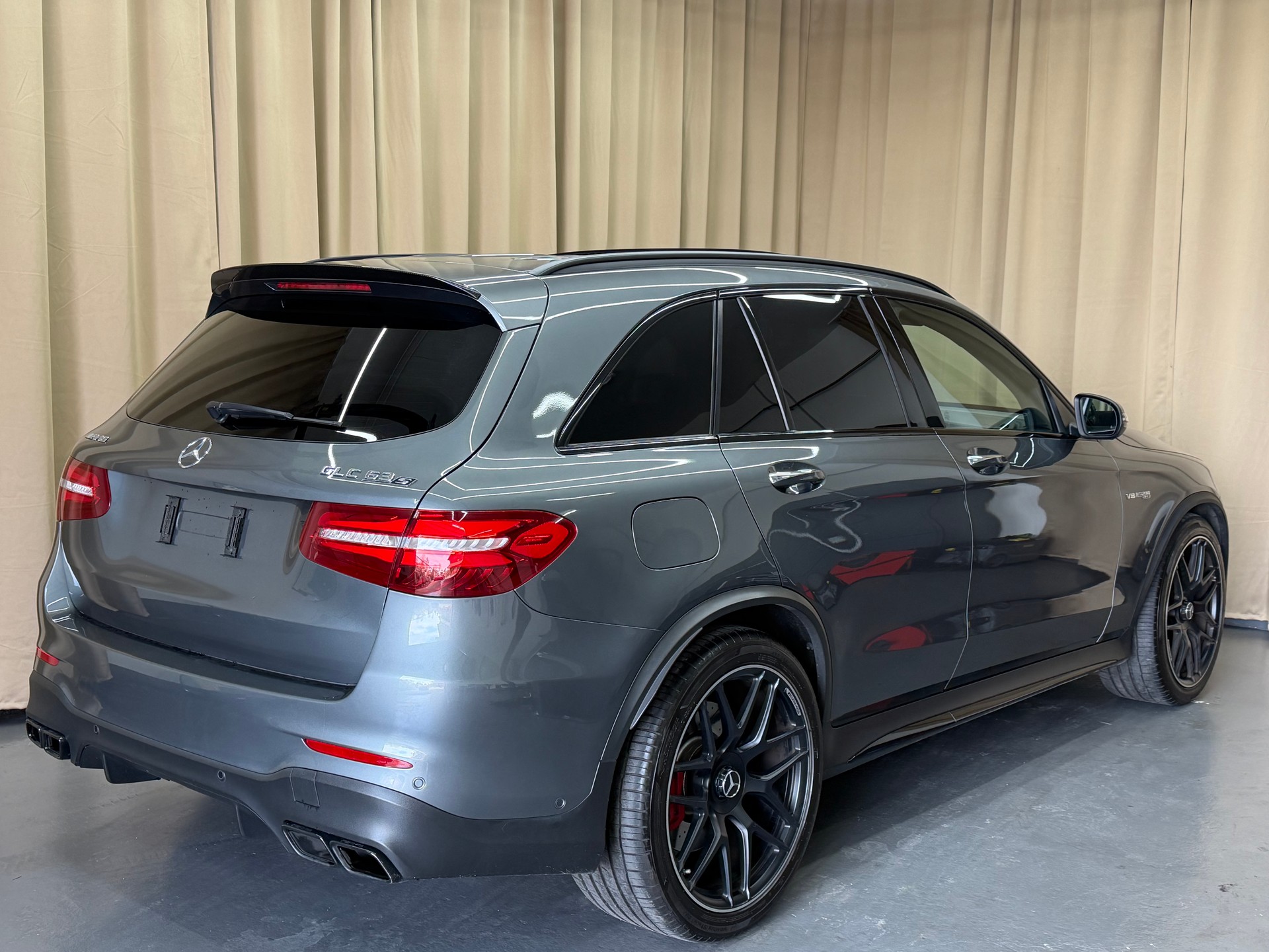 MERCEDES-BENZ GLC 63 S AMG 4Matic+ 9G-Tronic-image-3